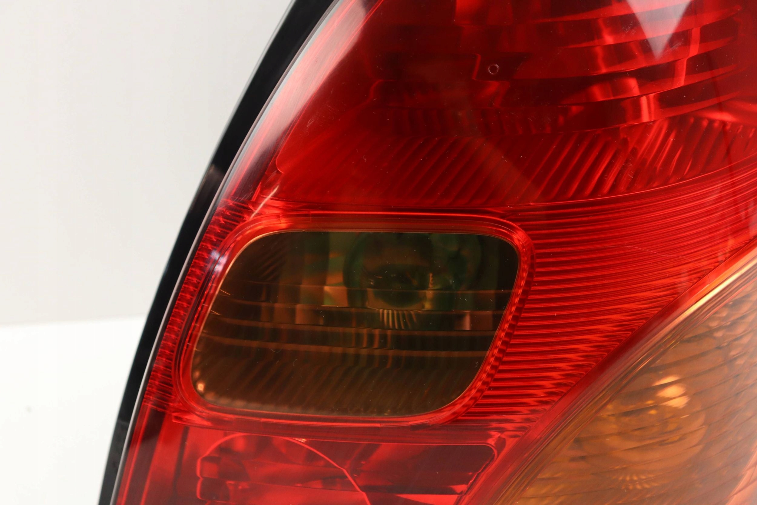 TOYOTA COROLLA VERSO E12 light right rear part rear EUROPA