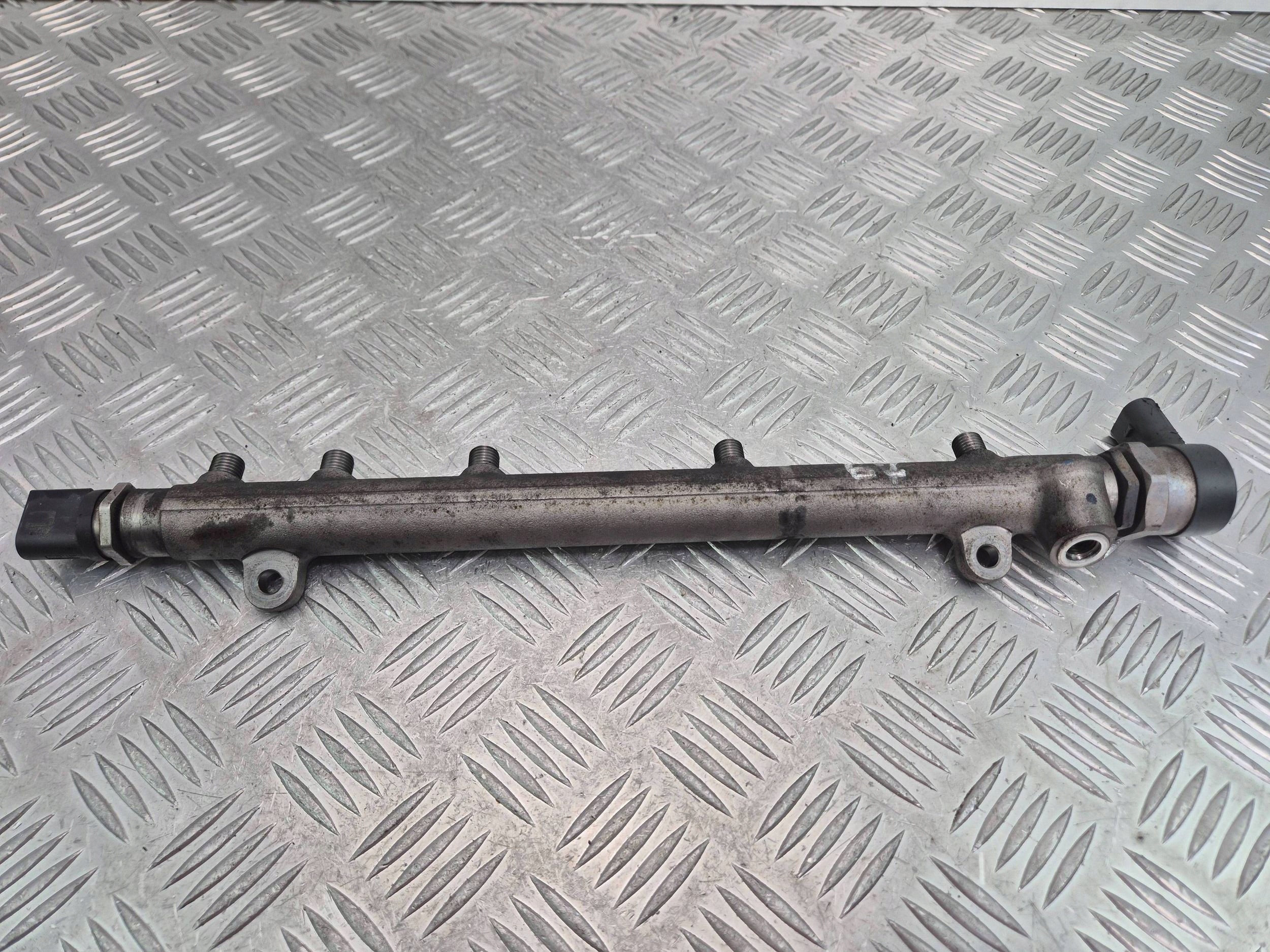 Mercedes CLK 220 CDI W209 Rampe injection A6460701195