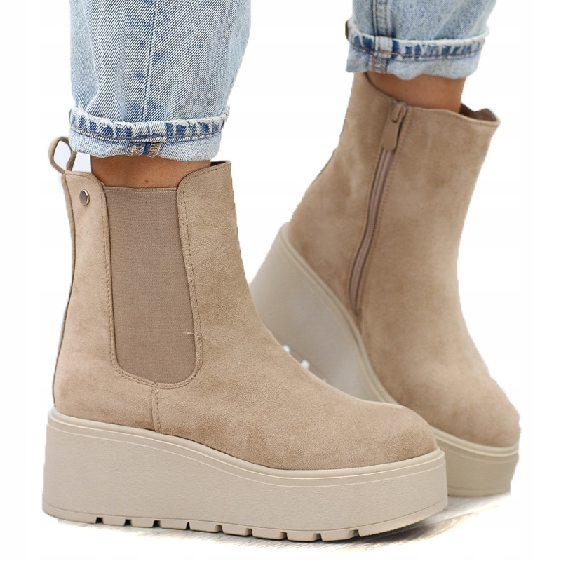 Béžové kotníkové boty na platformě, elegantní