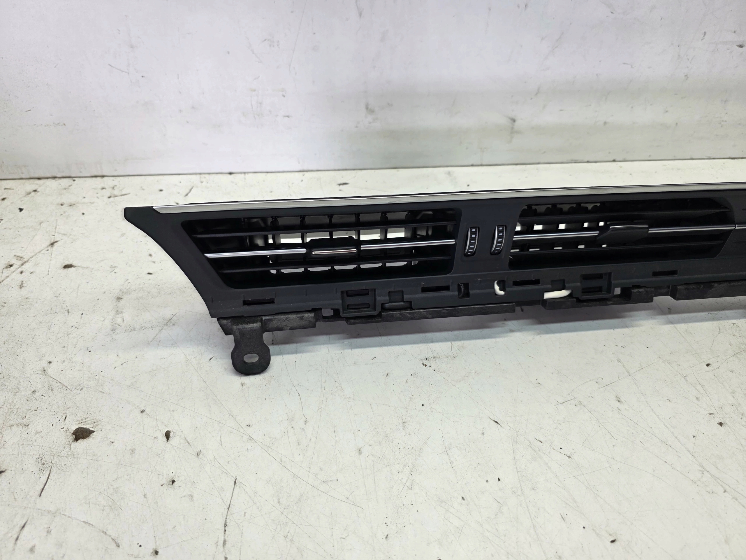 grid air conditioning devices right central AUDI A6 C8 4K 4K1820902A