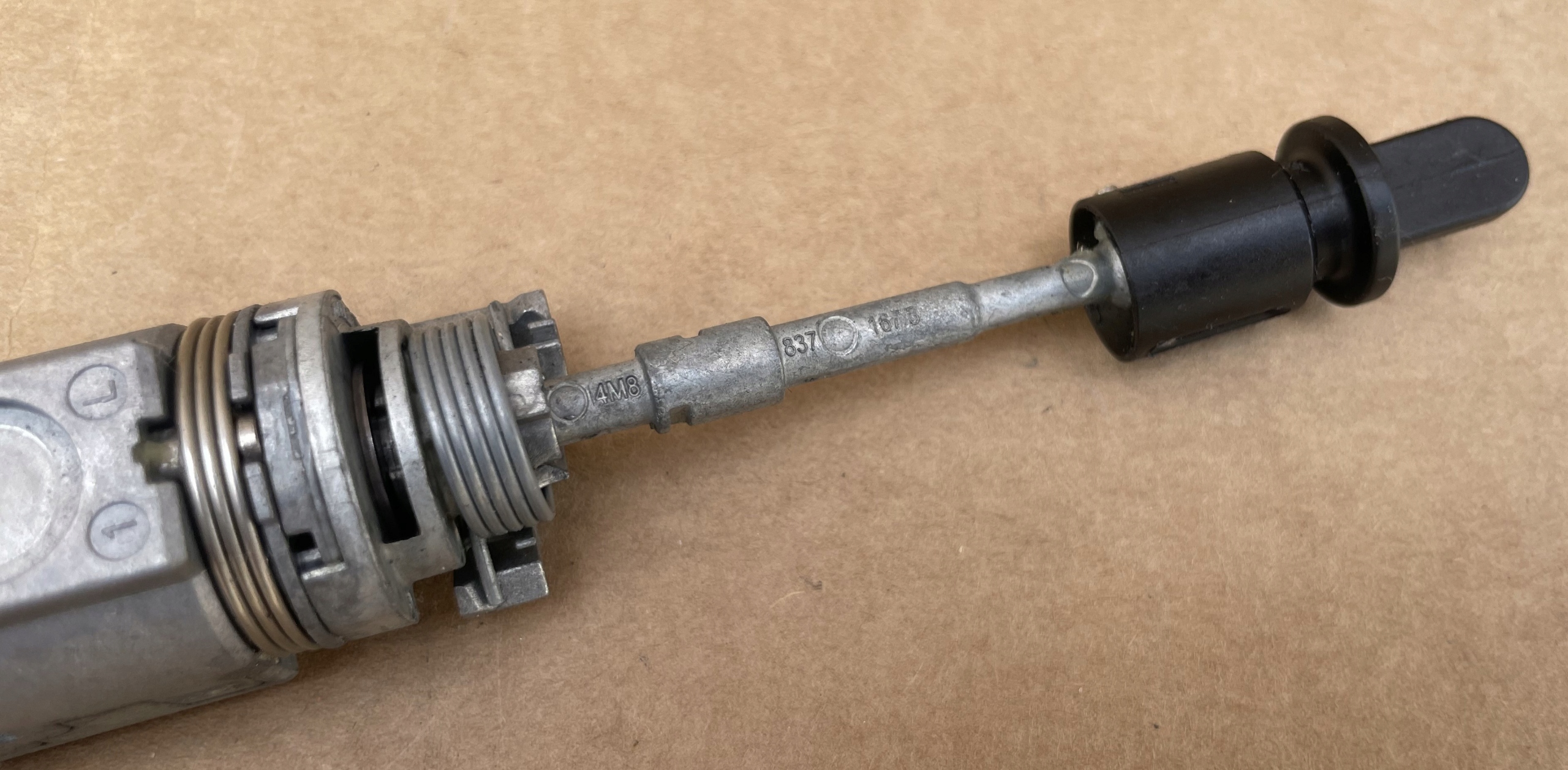 lock cylinder door front AUDI Q8 4M8837167 original IDEAL