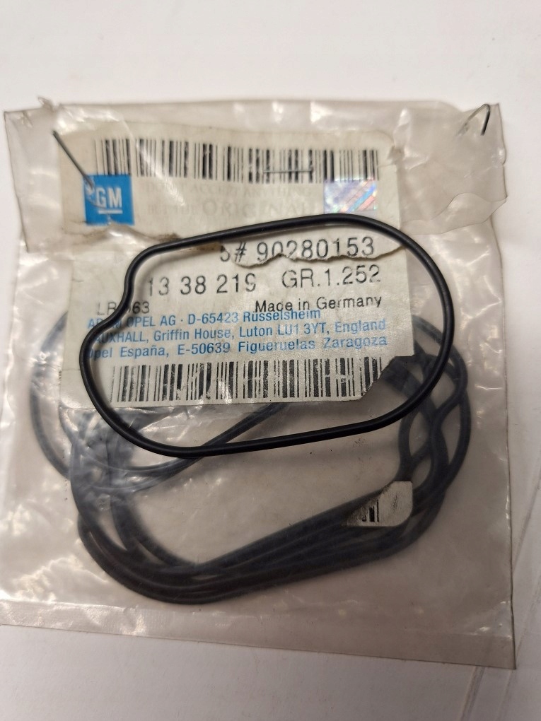 USZCZELKA OBUDOWA TERMOSTATU OPEL 90280153
