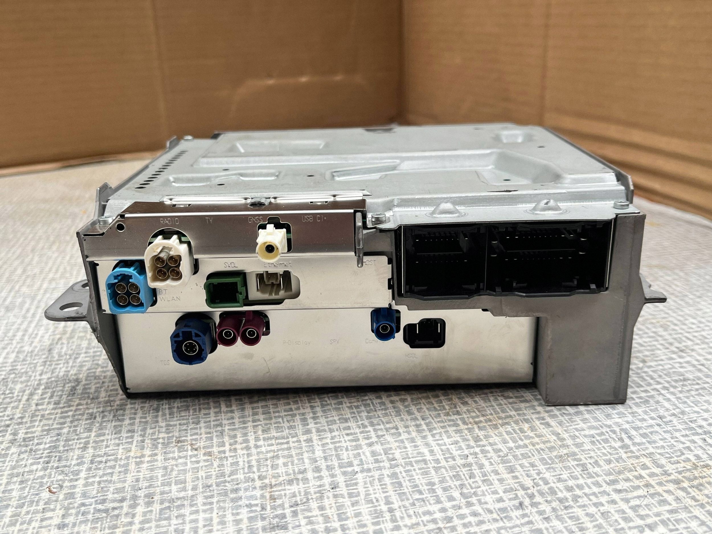 MERCEDES HEADUNIT RADIO NAVI