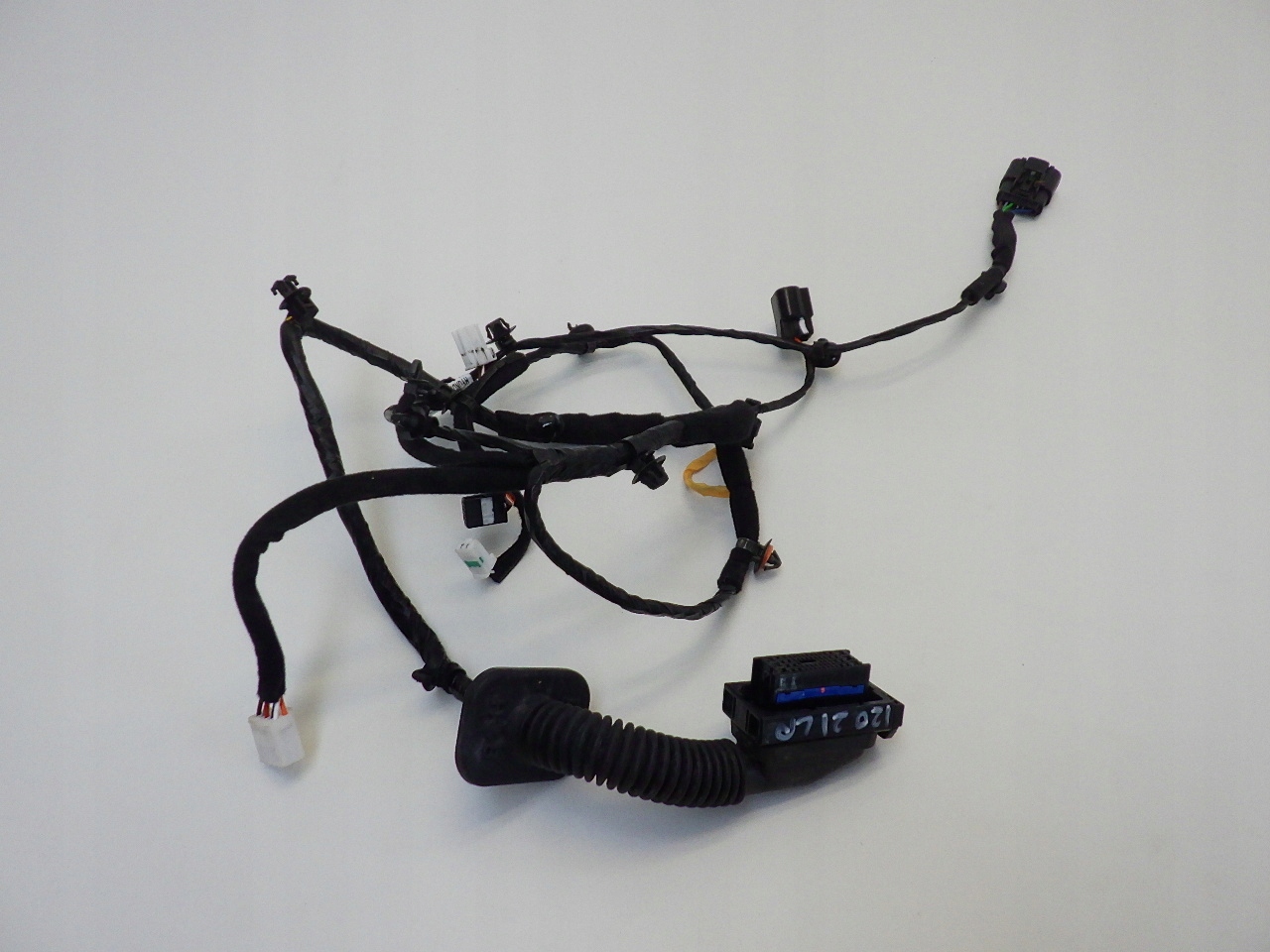 91610-Q0580 - HYUNDAI I20 III жгут проводов установка двери левый передний