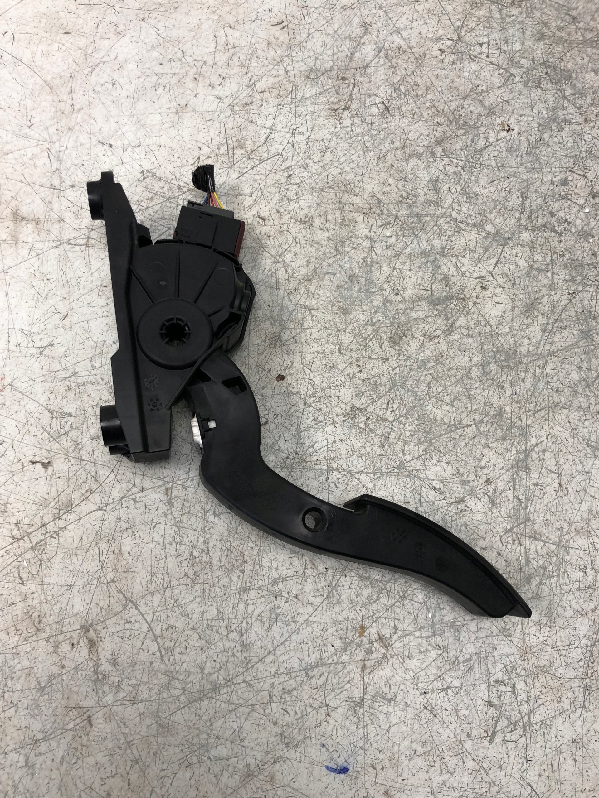 accelerator pedal potentiometer HYUNDAI I10 II