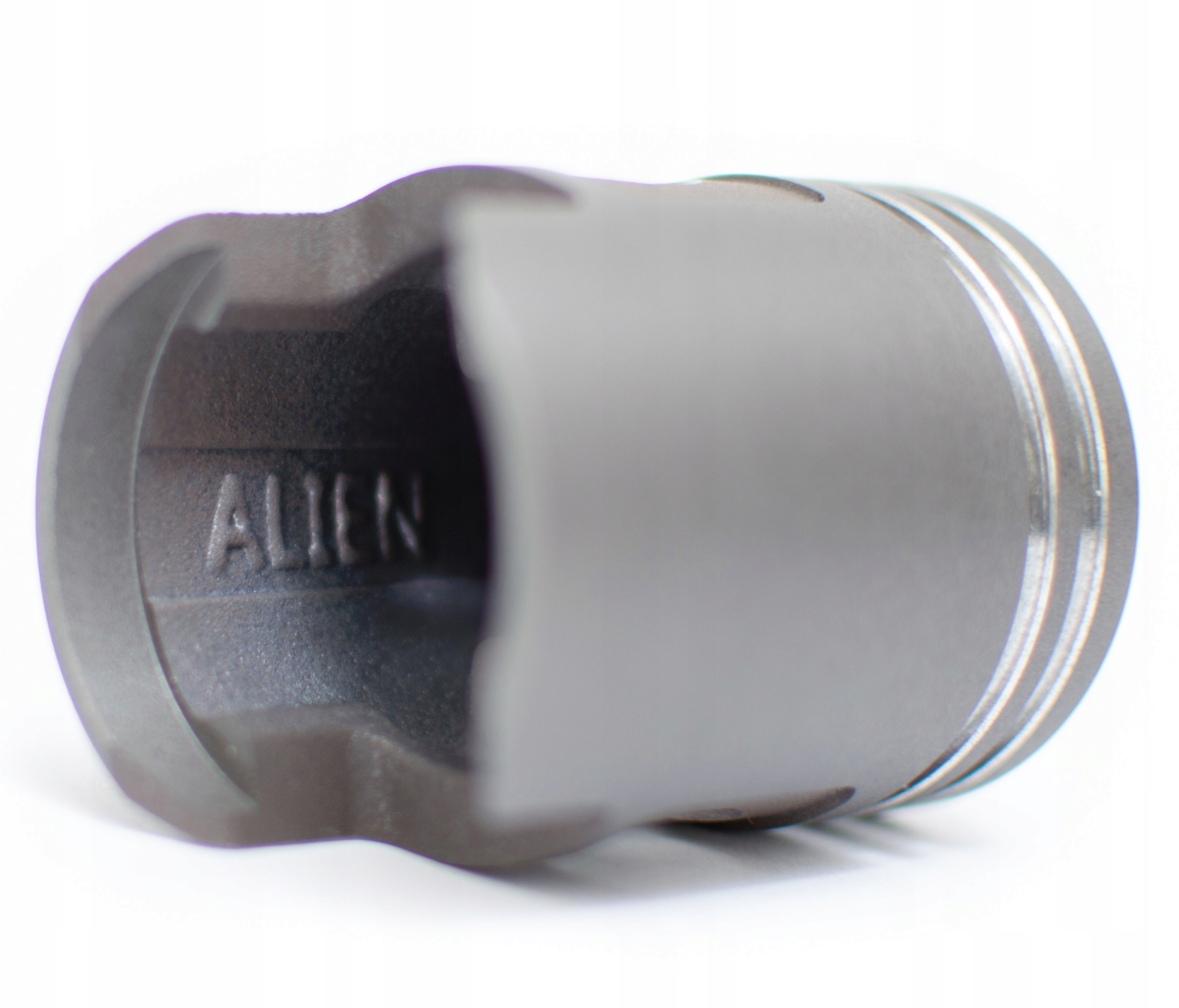 Tłok ALIEN anodowany ROMET Komar Ogar Kadet Motorynka R2 38.50 pierścienie Dopasowanie do pojazdu produkt dedykowany