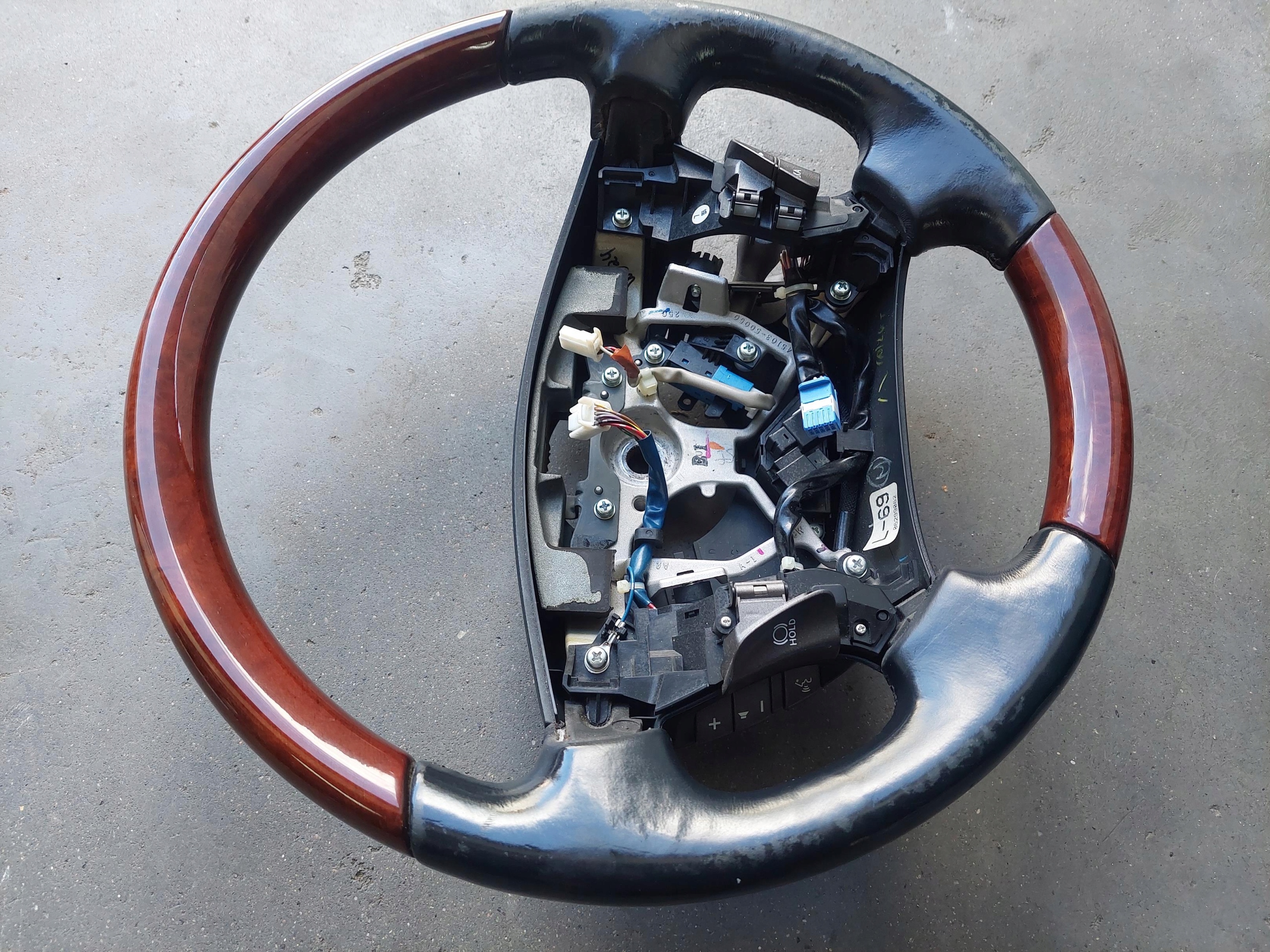 KIERWONICA fa MULTIFUNKCJA LEXUS LS 460 IV LB20
