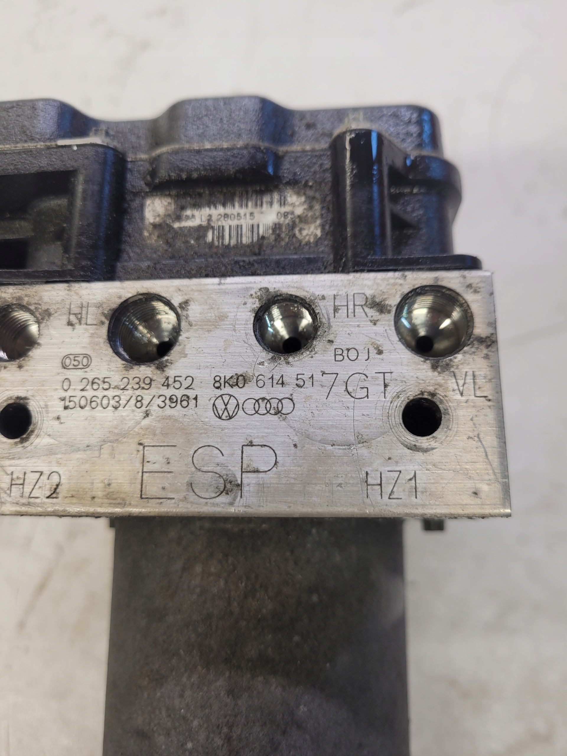 POMPA ABS ESP AUDI A4 A5 8K0907379CN 8K0614517GT