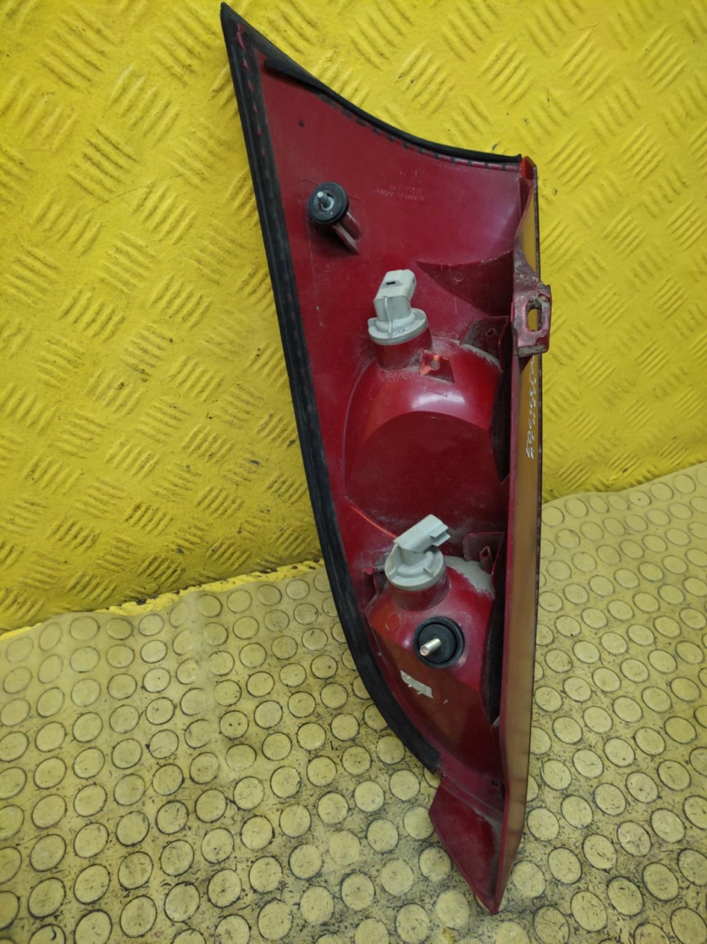 FORD FOCUS MK1 HB light right rear part 1M5113404