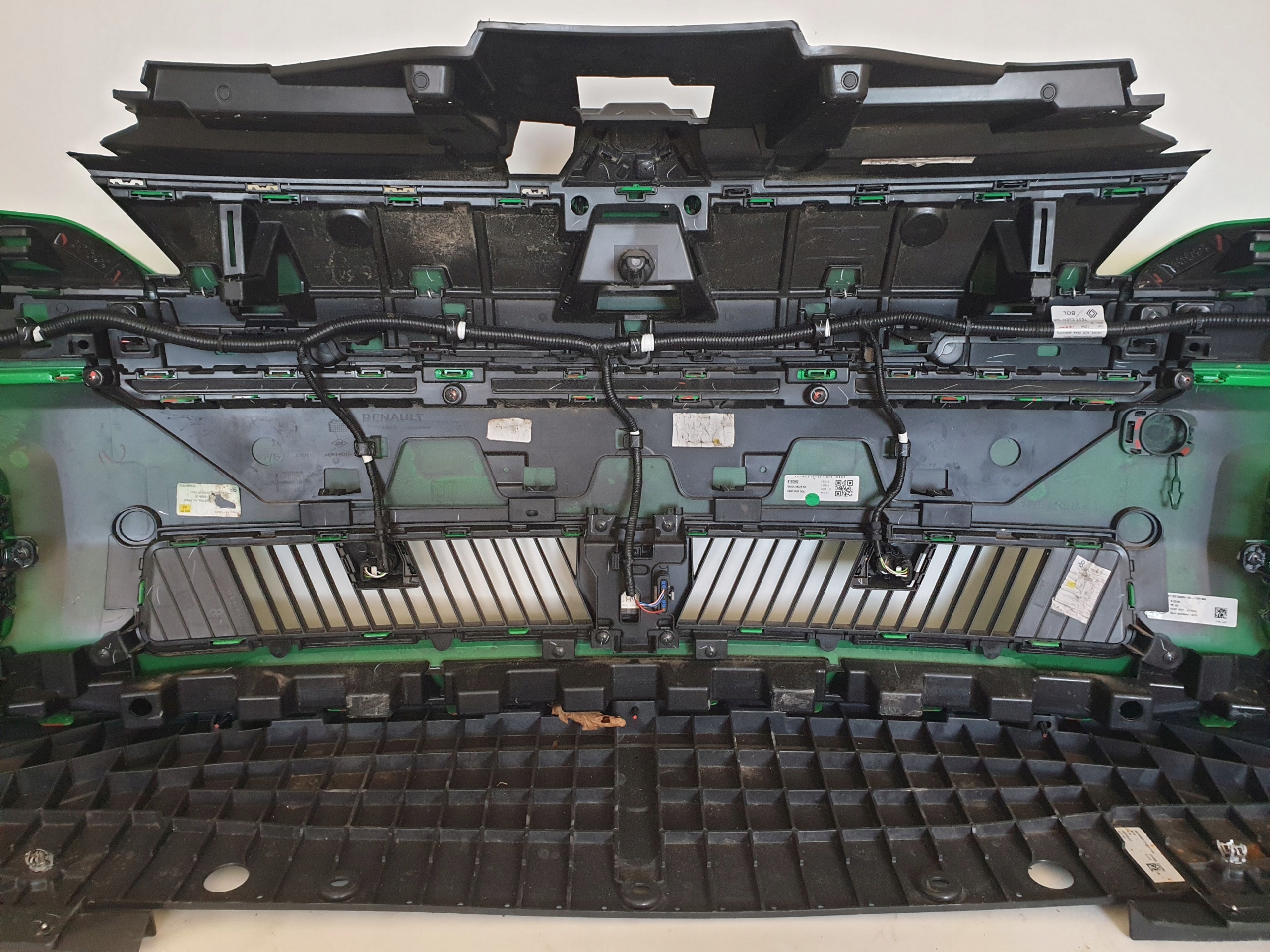 RENAULT 5 V E-TECH 24- Stoßstange vorne vorne PDC RADAR LED abdeckung