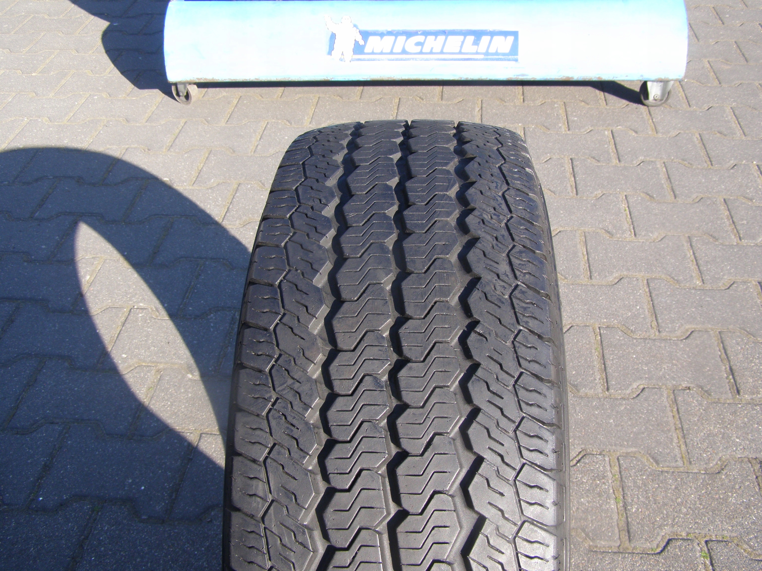 205 65 15C Continental VancoFourSeason