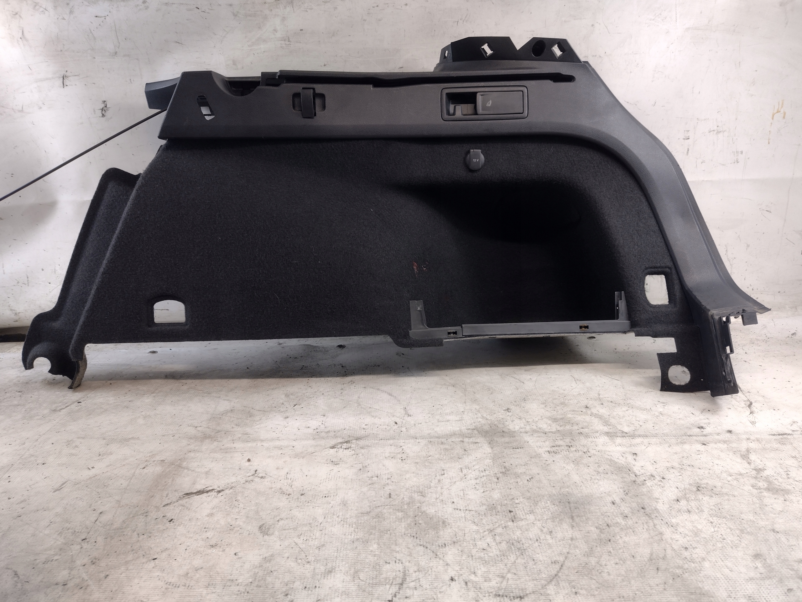 boot upholstery right Volkswagen Passat B8 kombi 3G9867428