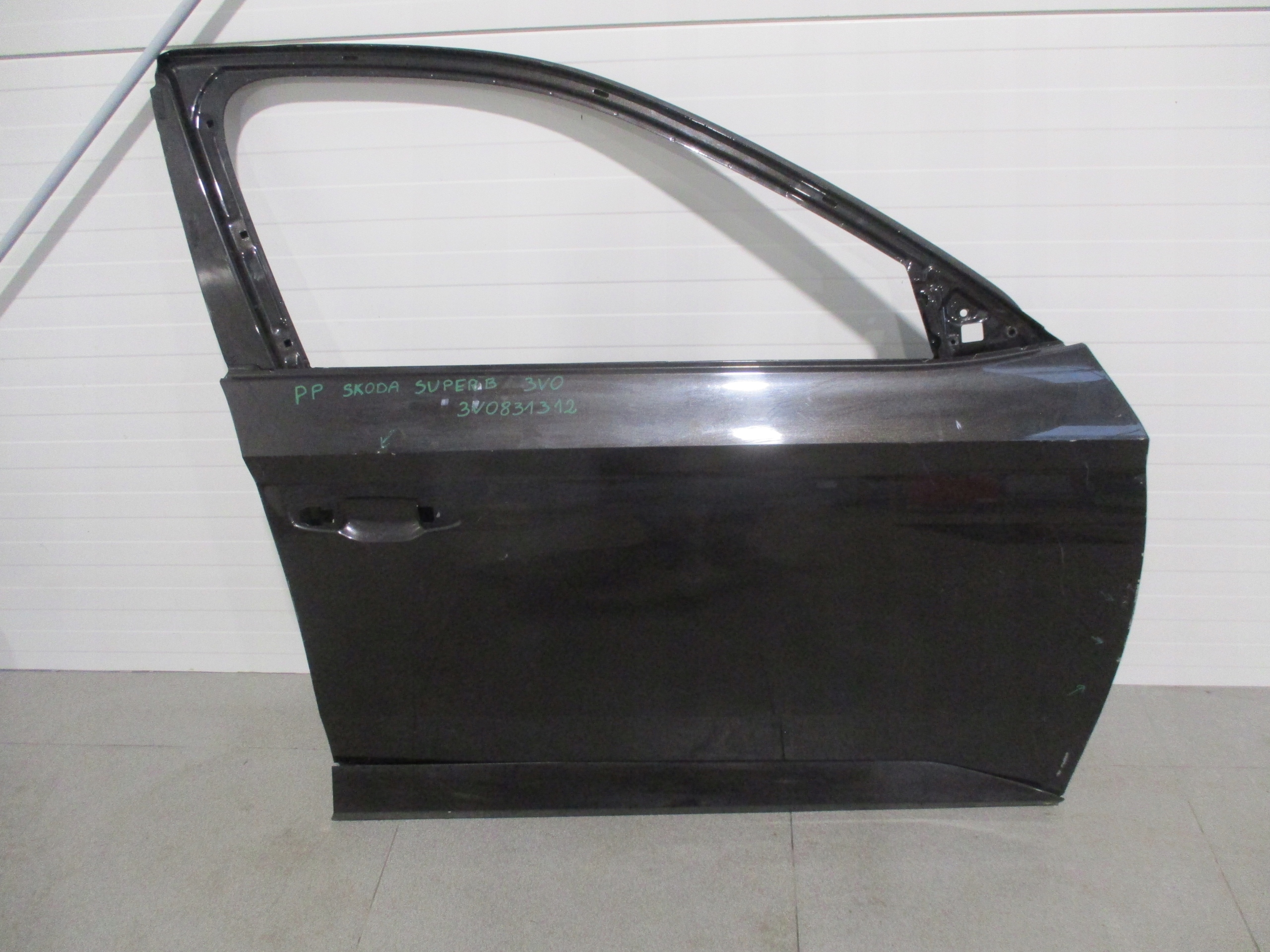 door right front front Skoda Superb 3V0 2015r- 3V0831312