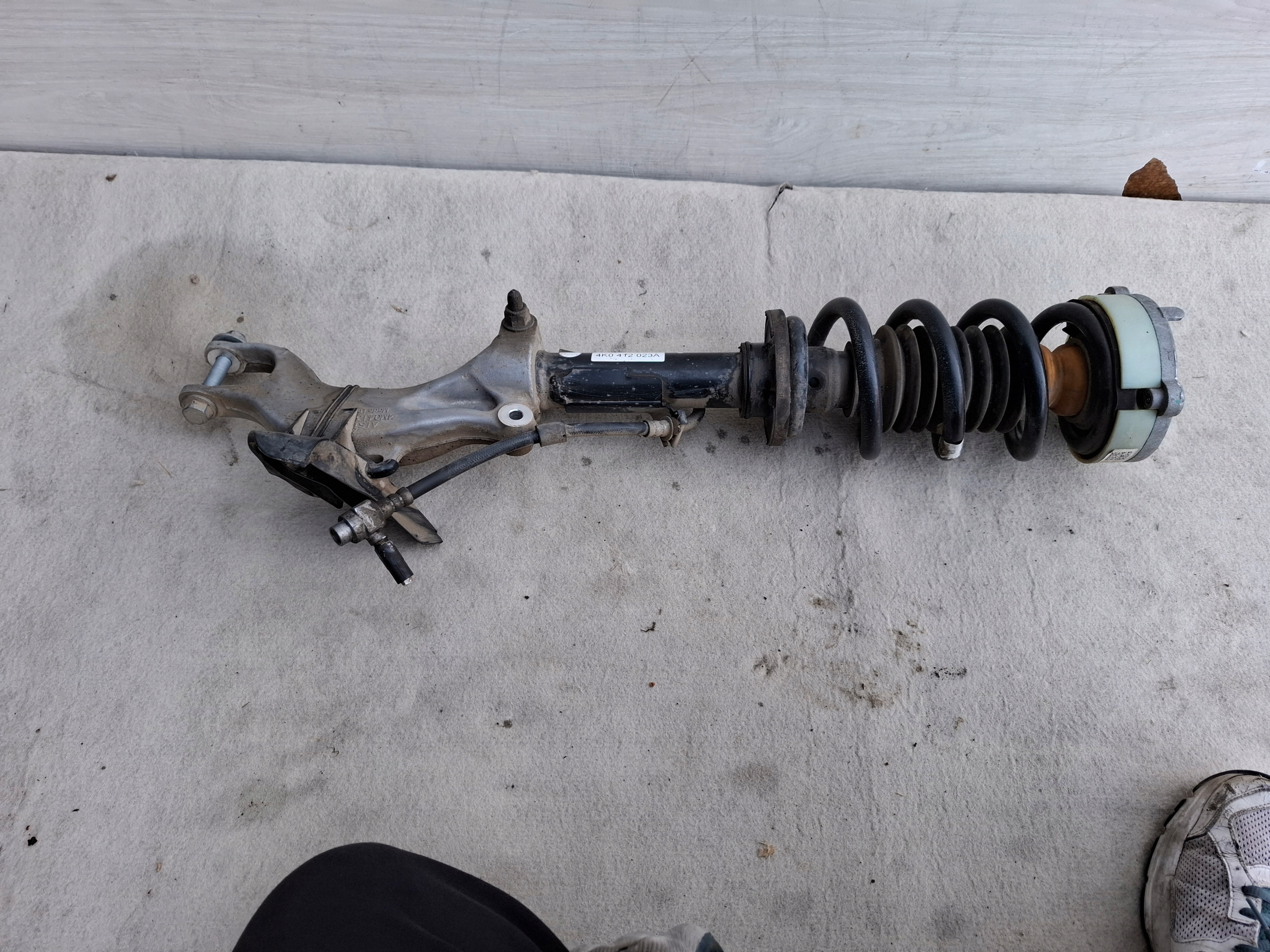 AUDI RS6 4K C8 4.0 TFSI shock absorber front front left 4K0412019A 23r