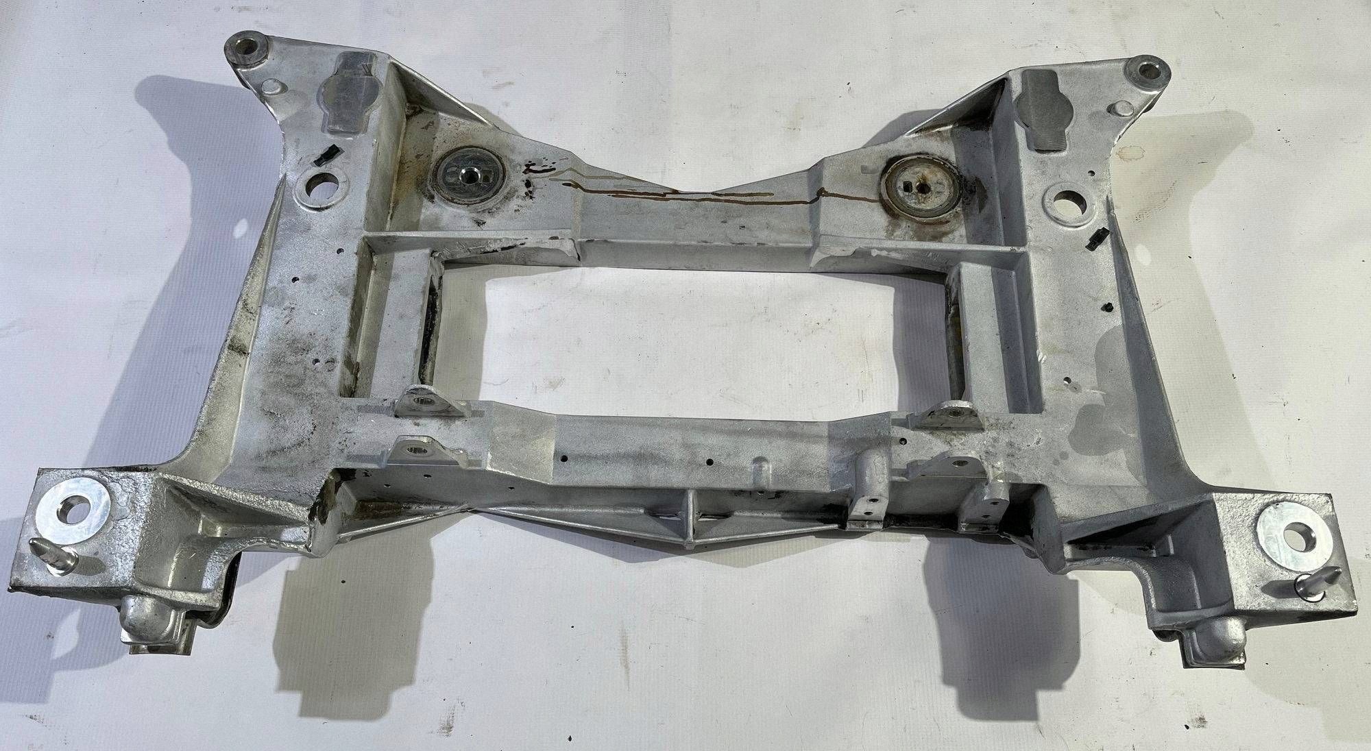 axle beam subframe sider front front Chevrolet Corvette C5 1997-2004