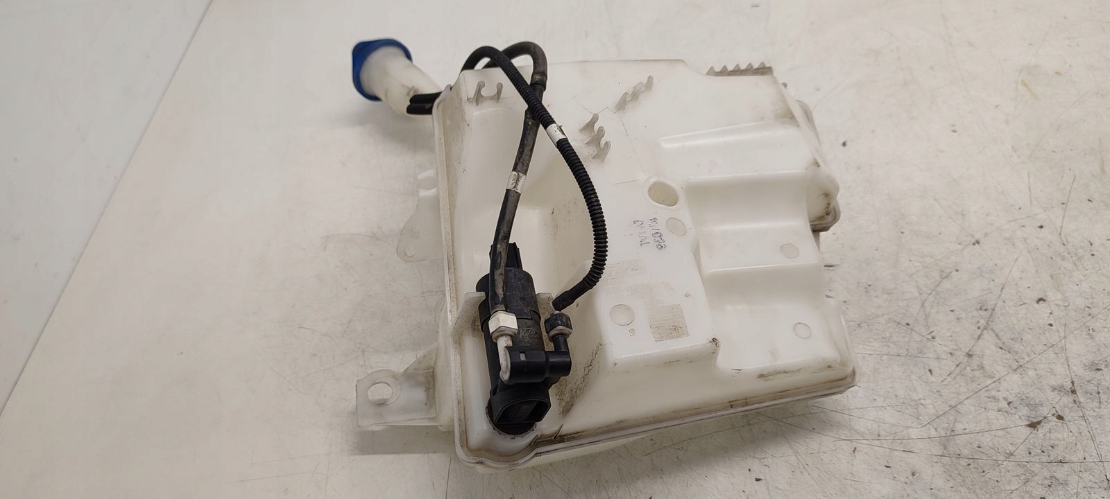 Behälter Spritzdüse Behälter Ford Focus MK3 1,6 TDCI