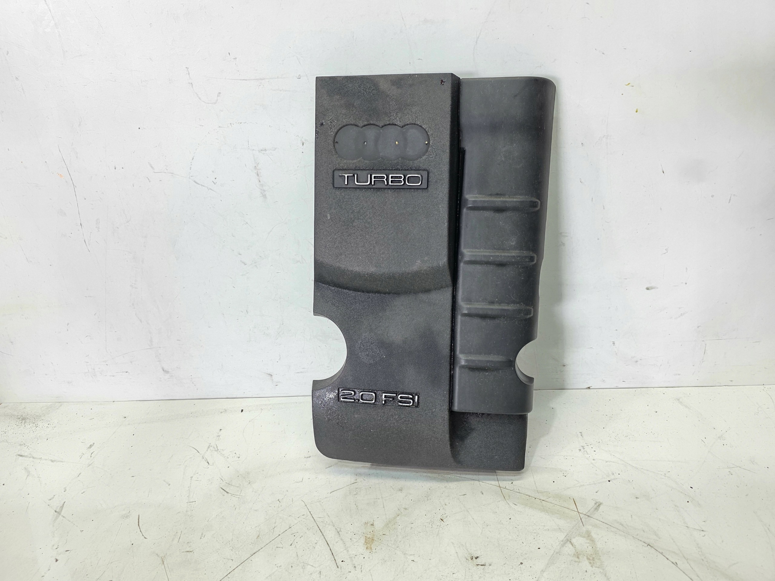 engine housing cover AUDI A6 C6 A4 B7 2.0 TFSI 06D103925A