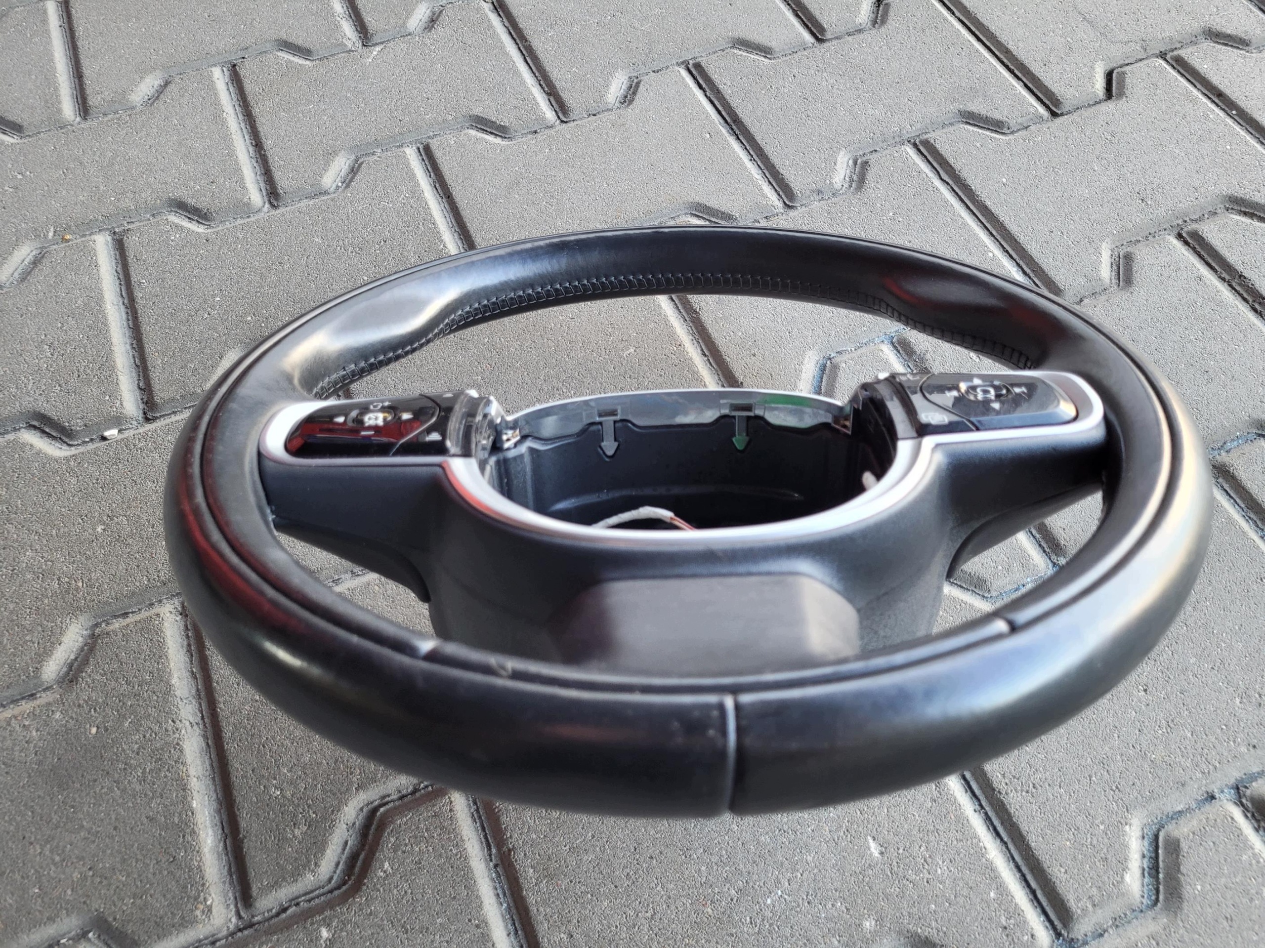 lenkrad MULTIFUNKCJA 31407817 VOLVO XC60 II