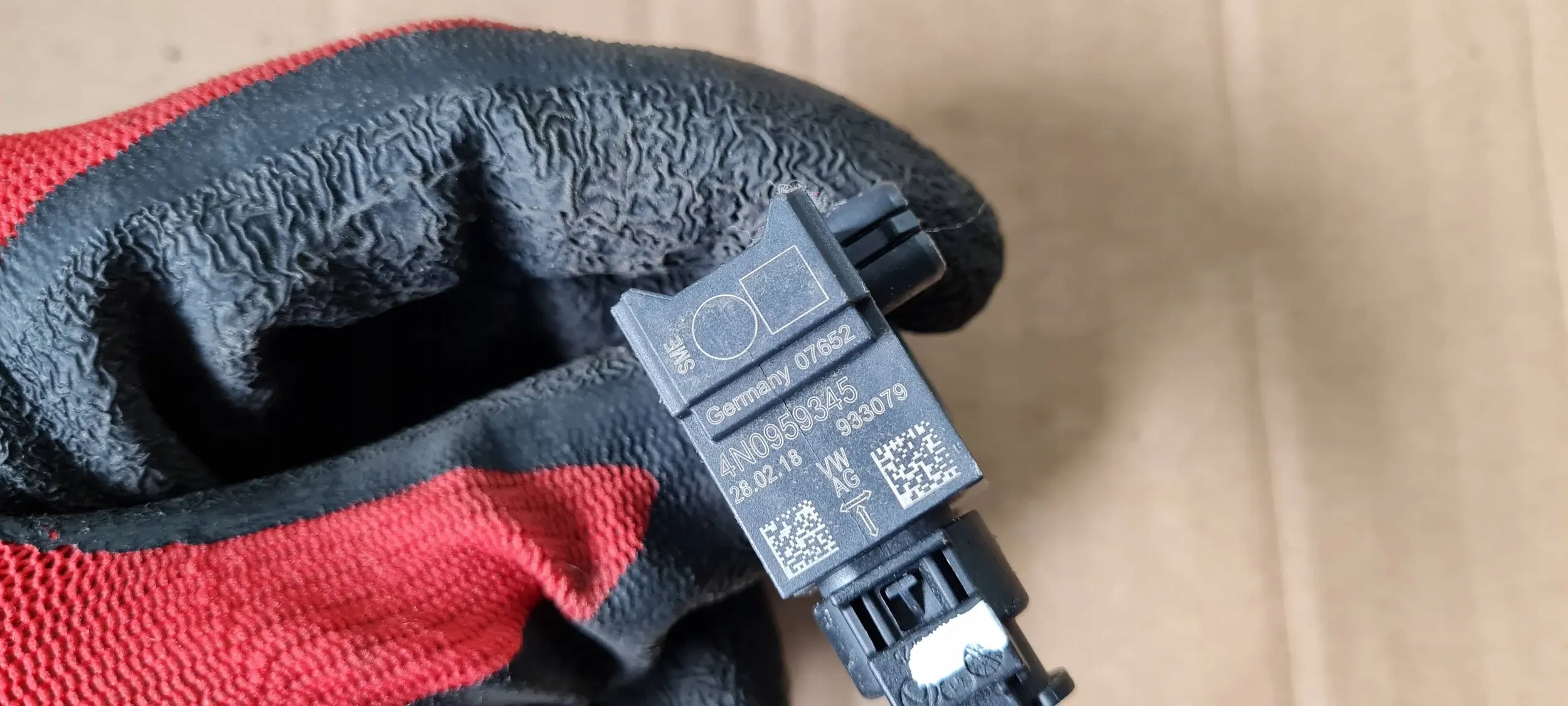 SQ5 Q5 80A CRASHSENSOR DRUCKSENSOR UDERZENIOWY CONNECTOR CONTACT 4N0959345 A6 C8 A7