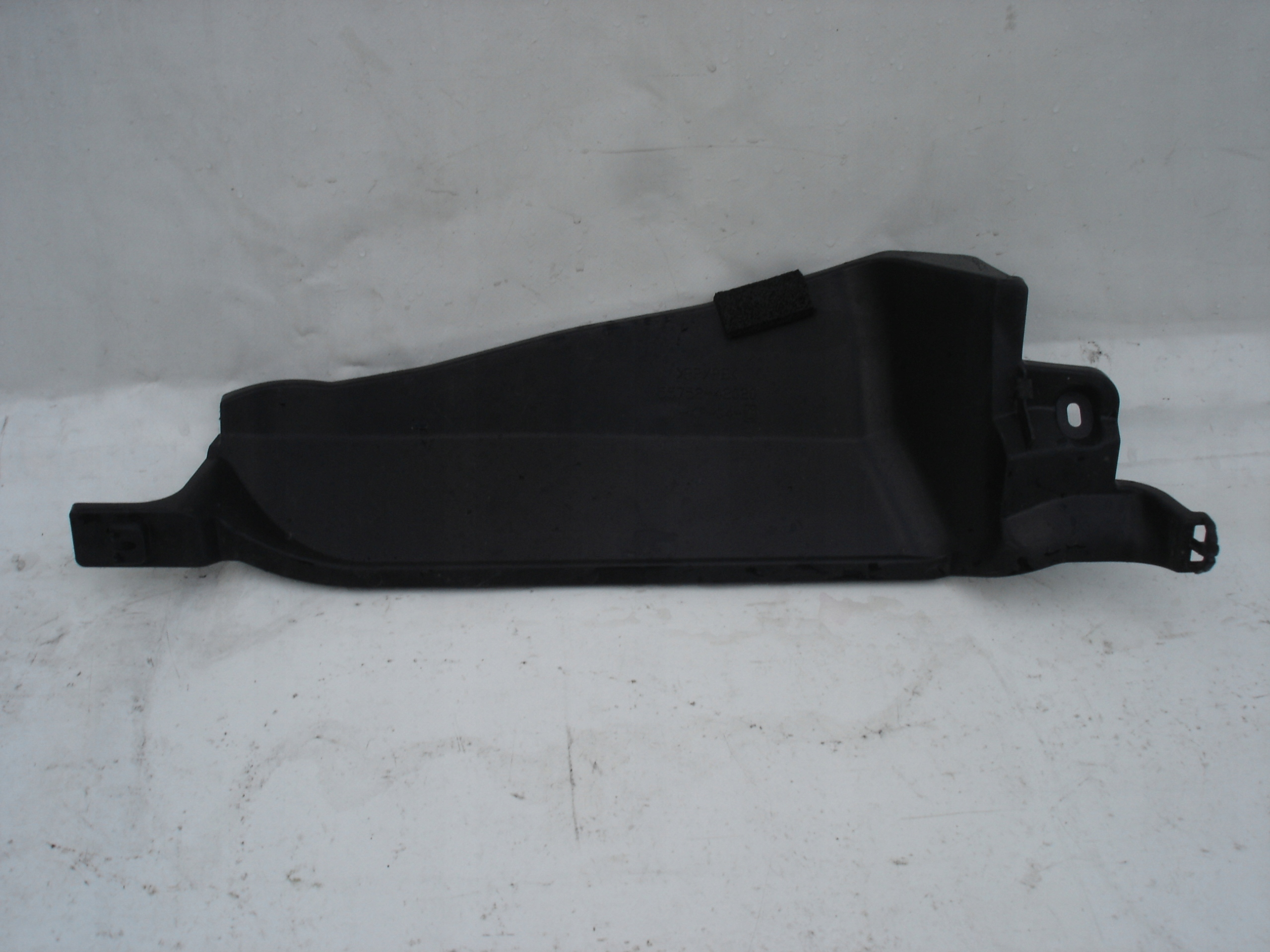 TOYOTA RAV4 V 19- Blende Abdeckung 55752-42020