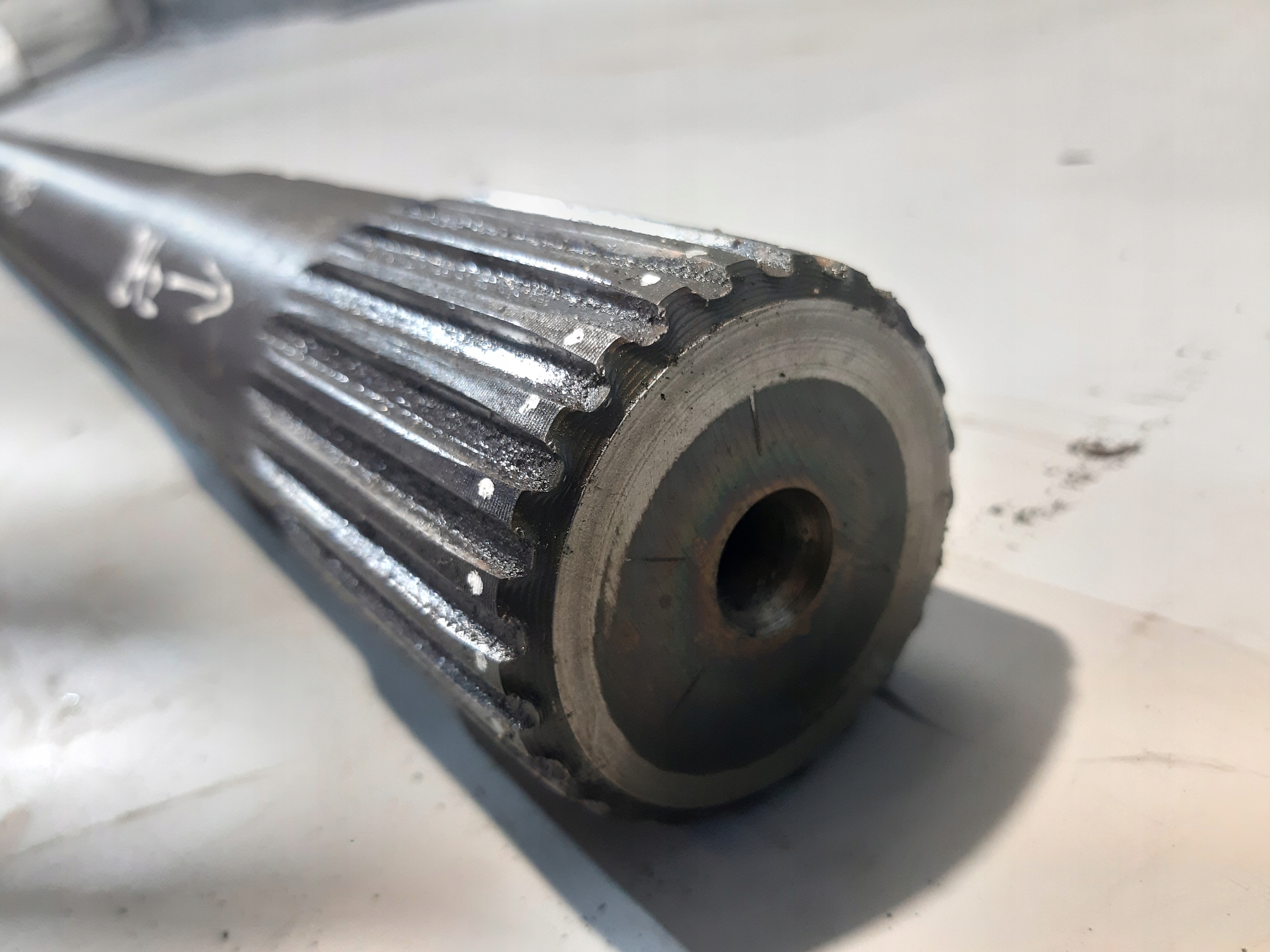 SCANIA 1368178 crank semi-axis napedowa