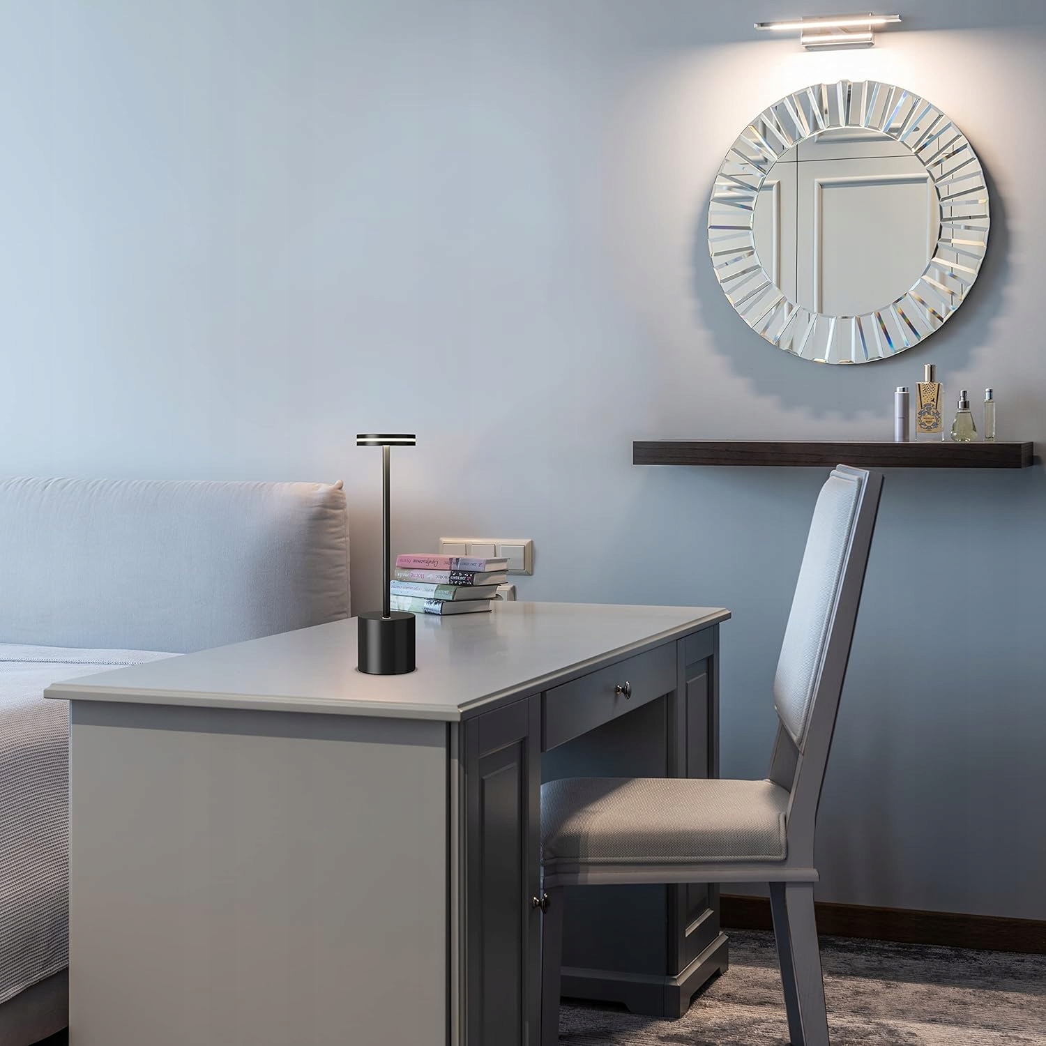 MAŁA LAMPKA BIURKOWA Z PRZYCISKIEM DOTYKOWYM 40LED Zasilanie akumulatorowe