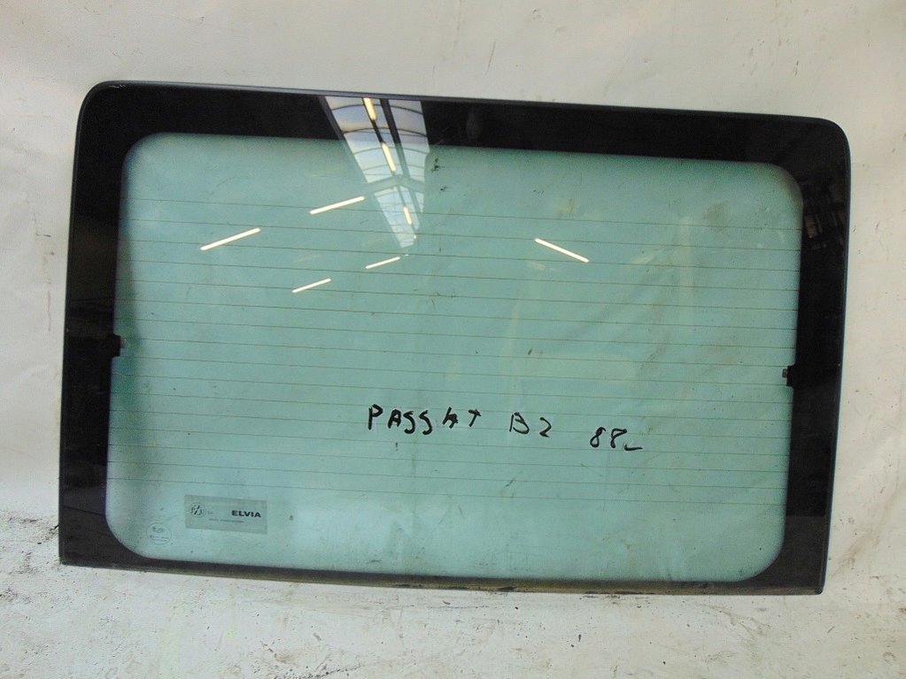 VW PASSAT B2 88r HB SZYBA Z KLAPY TYŁ Typ samochodu Samochody osobowe