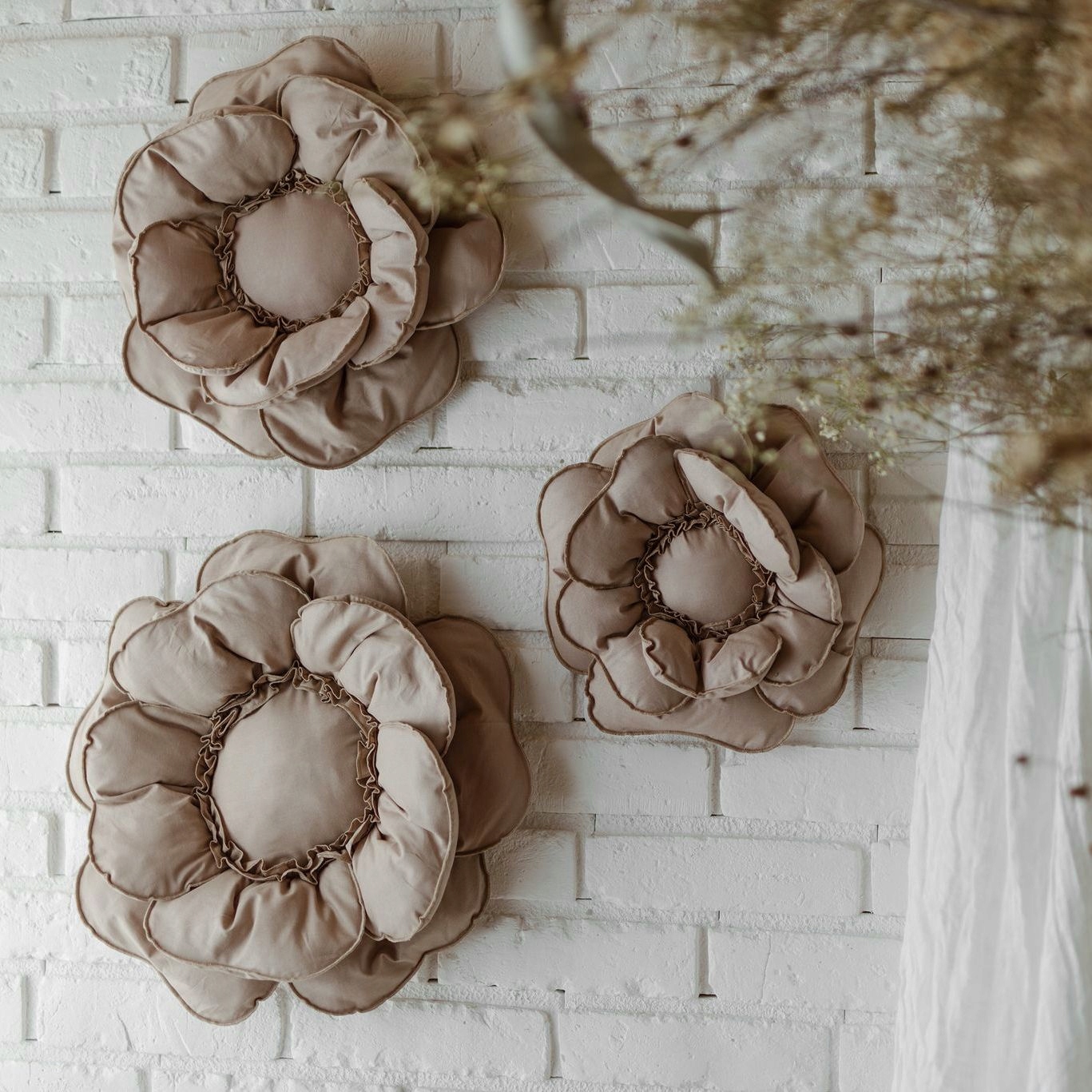 PODUSIA, DEKORACJA ,BAWEŁNA, KWIAT 40 Długość poduszki 40 cm