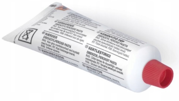 UTWARDZACZ TUBA NOVOL DO SZPACHLI 50G