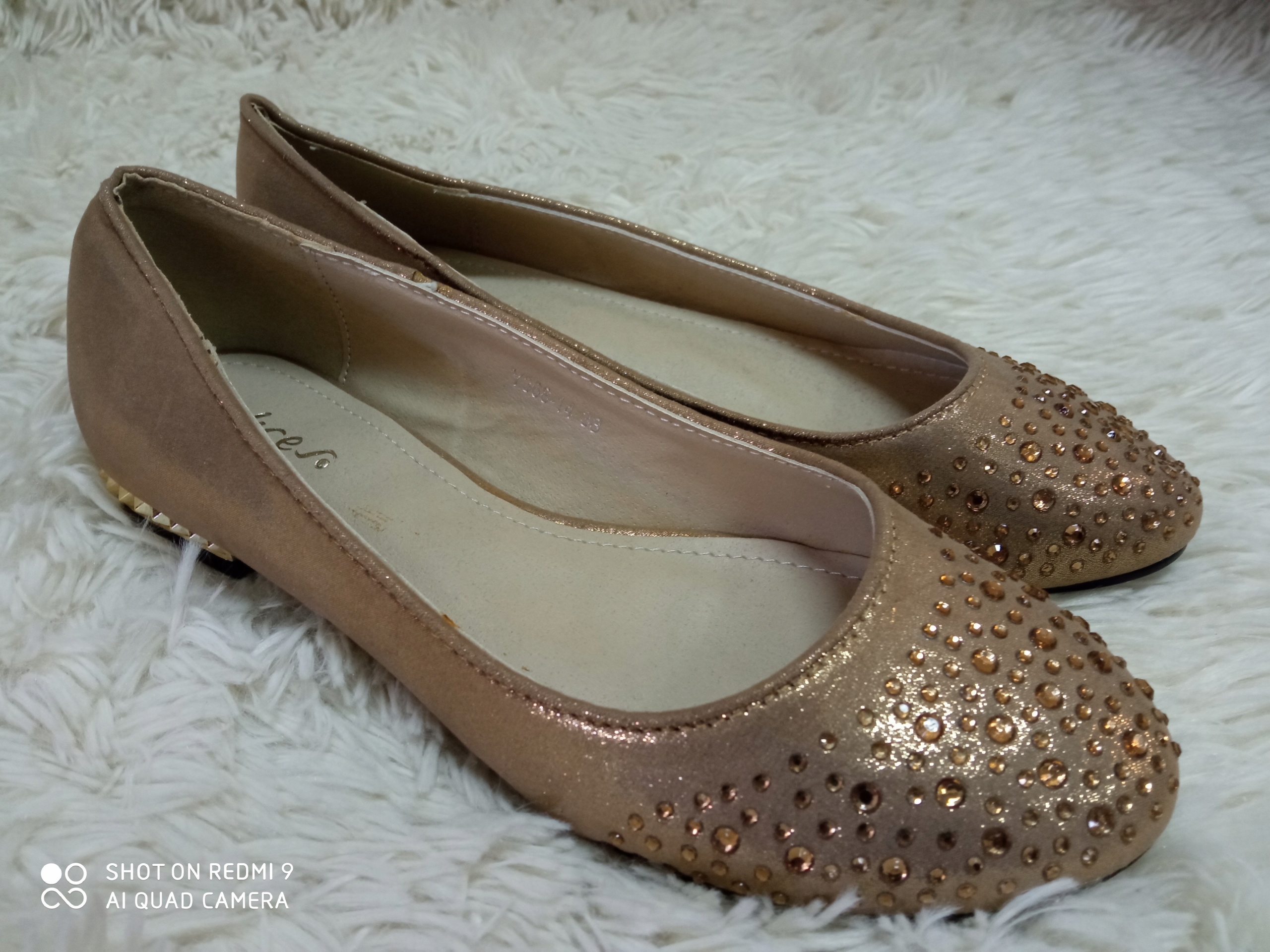 

Buty półbuty baleriny baletki Vices beż złote r.40