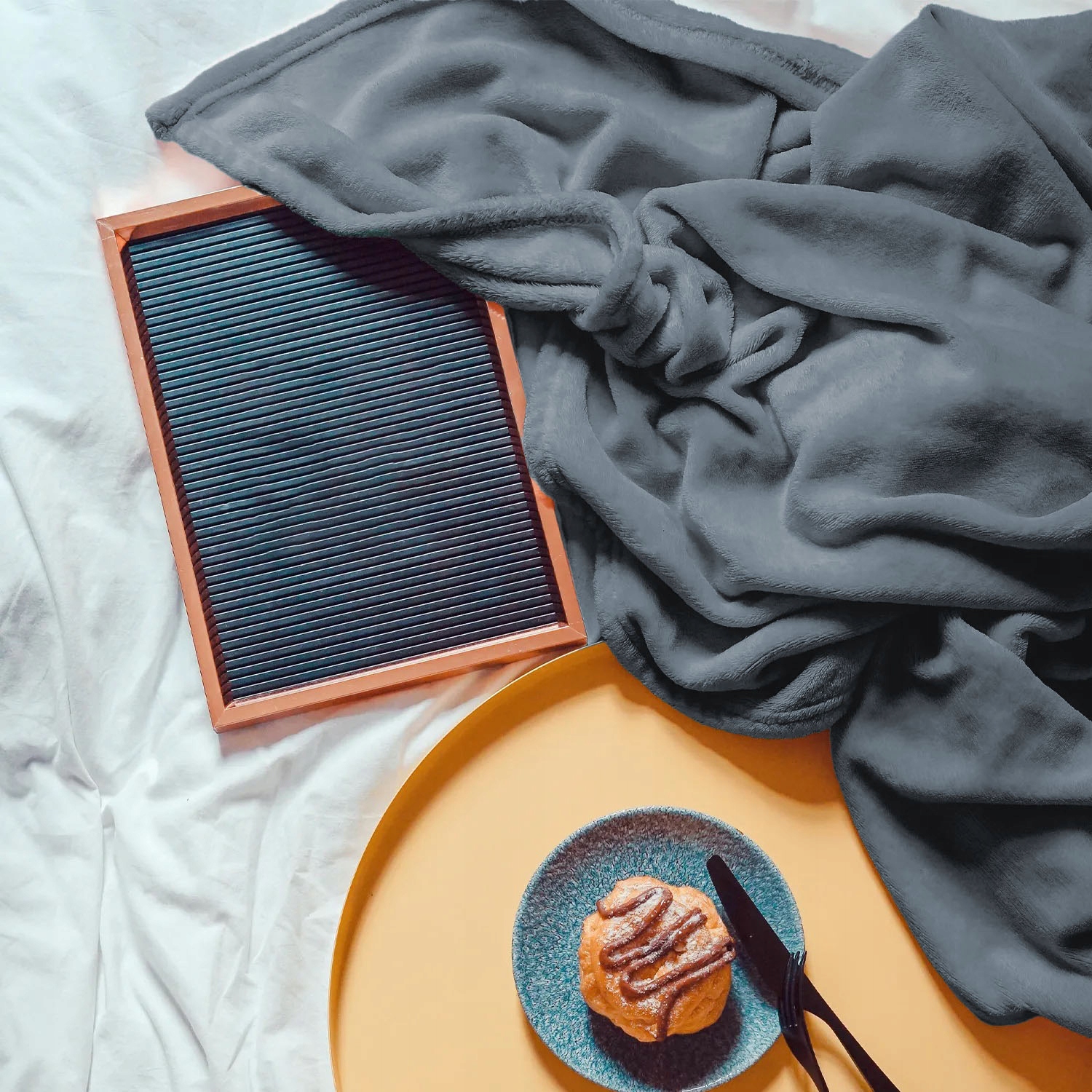 KOC GŁADKI POLAR NARZUTA NA ŁÓŻKO MIŁY 160x200 PREMIUM Marka ALLHOME