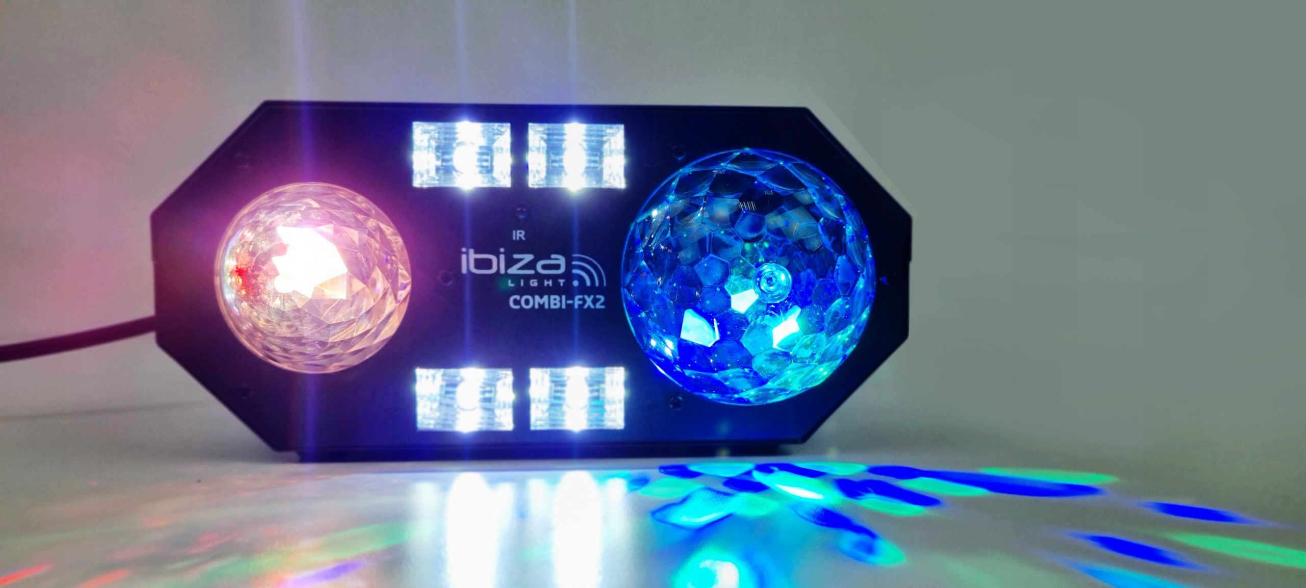 EFEKT ŚWIETLNY 4w1 DMX ASTRO UV STROBE EFEKT WODY Model COMBI-FX2