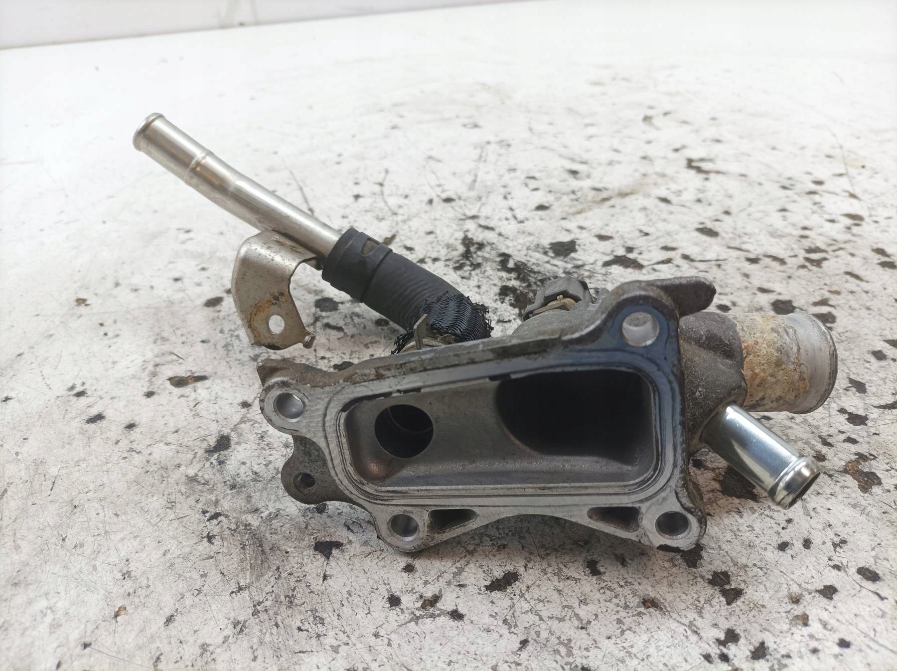 Scatola termostato 1.4 D4D Toyota Auris e (2006-2012)