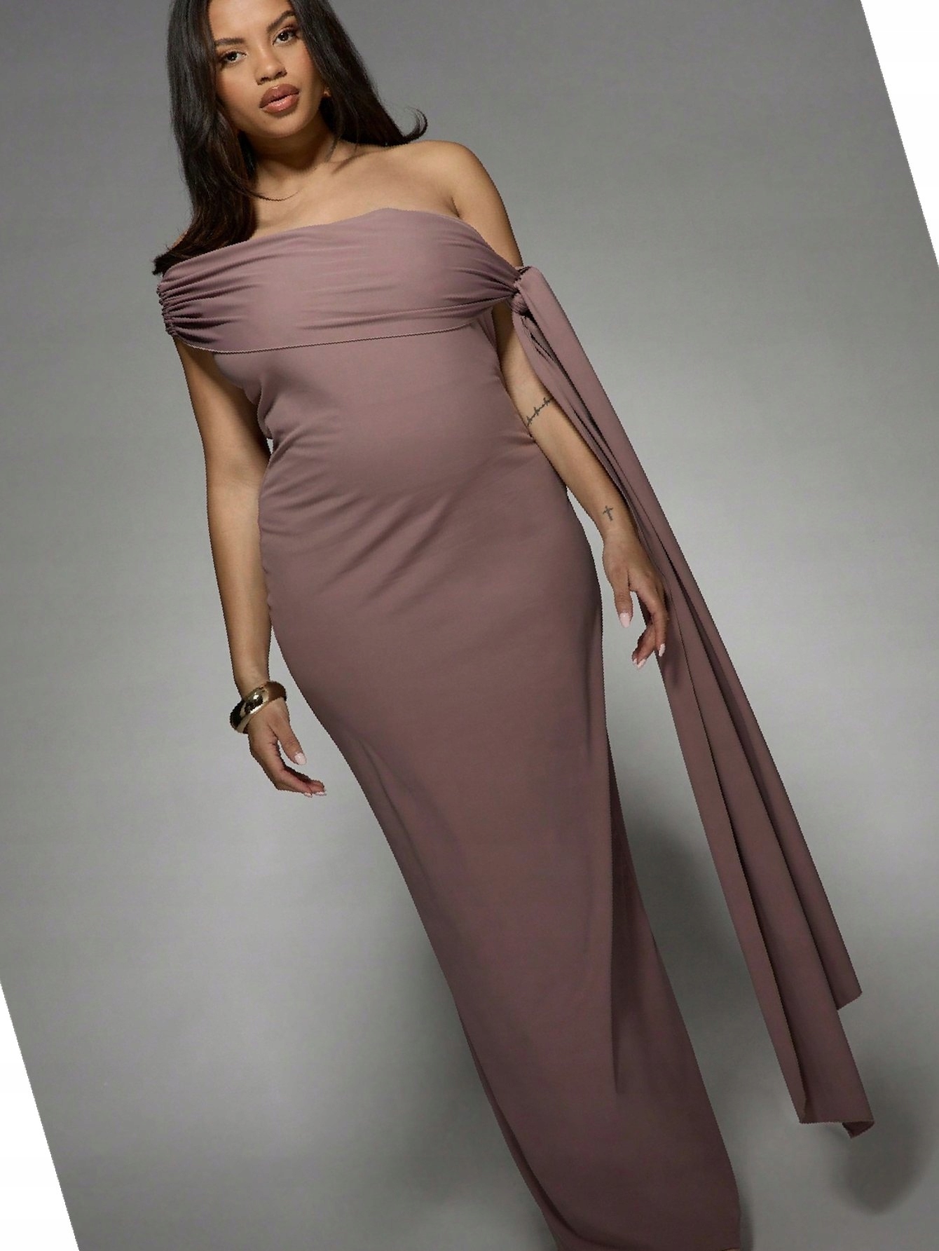 Šaty Asymetrická Plesová Syrena Na Jedno Rameno Maxi Missguided 3XL