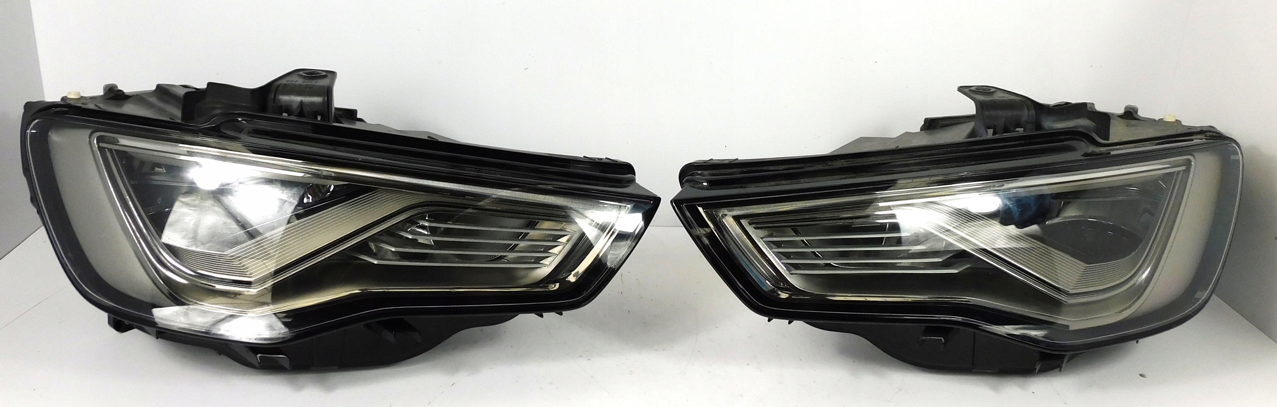 AUDI A3 8V LAMPA PRAWA LEWA FULL LED KOMPLETNE