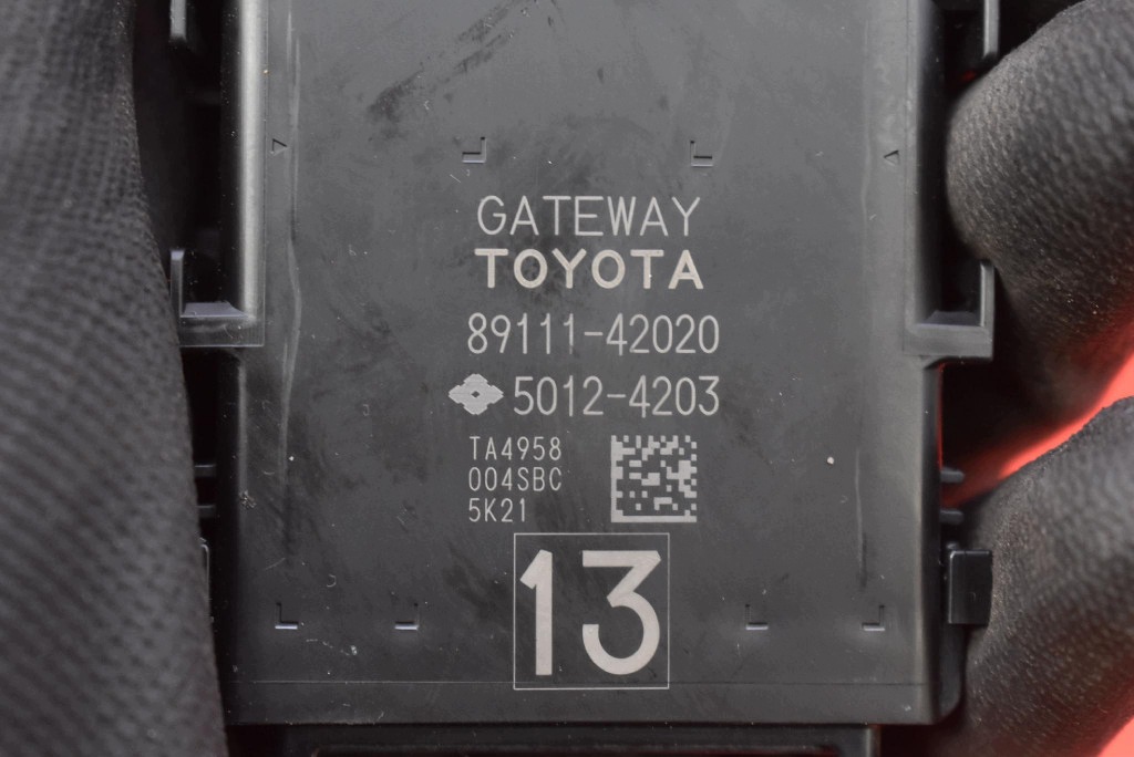 control unit module GATEWAY 89111-42020 TOYOTA RAV4 4 IV 2.0 D-4D 146 KM 15-20