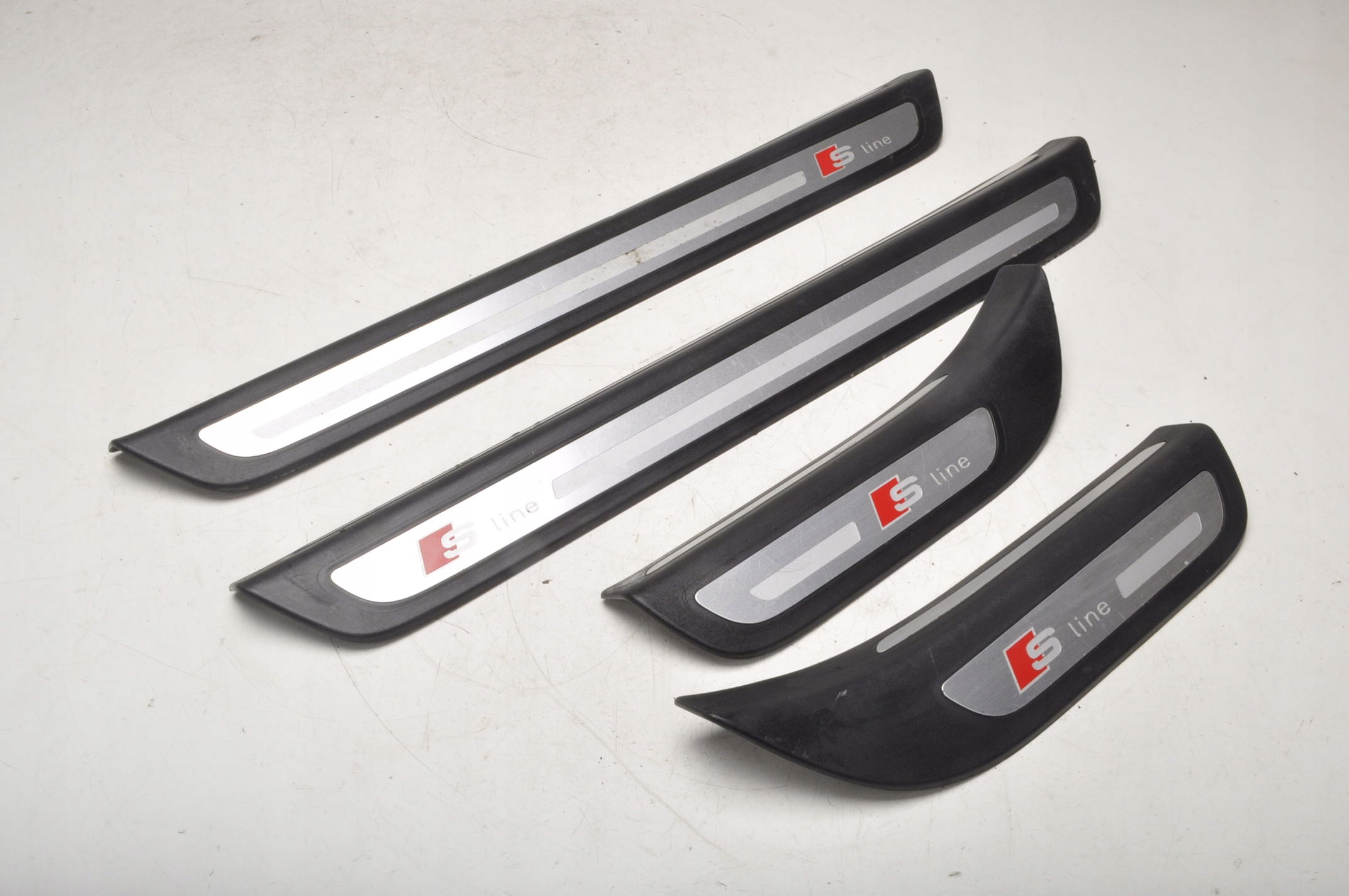 AUDI Q5 NAKŁADKA PROGOWA 8R0853373D 8R0853375