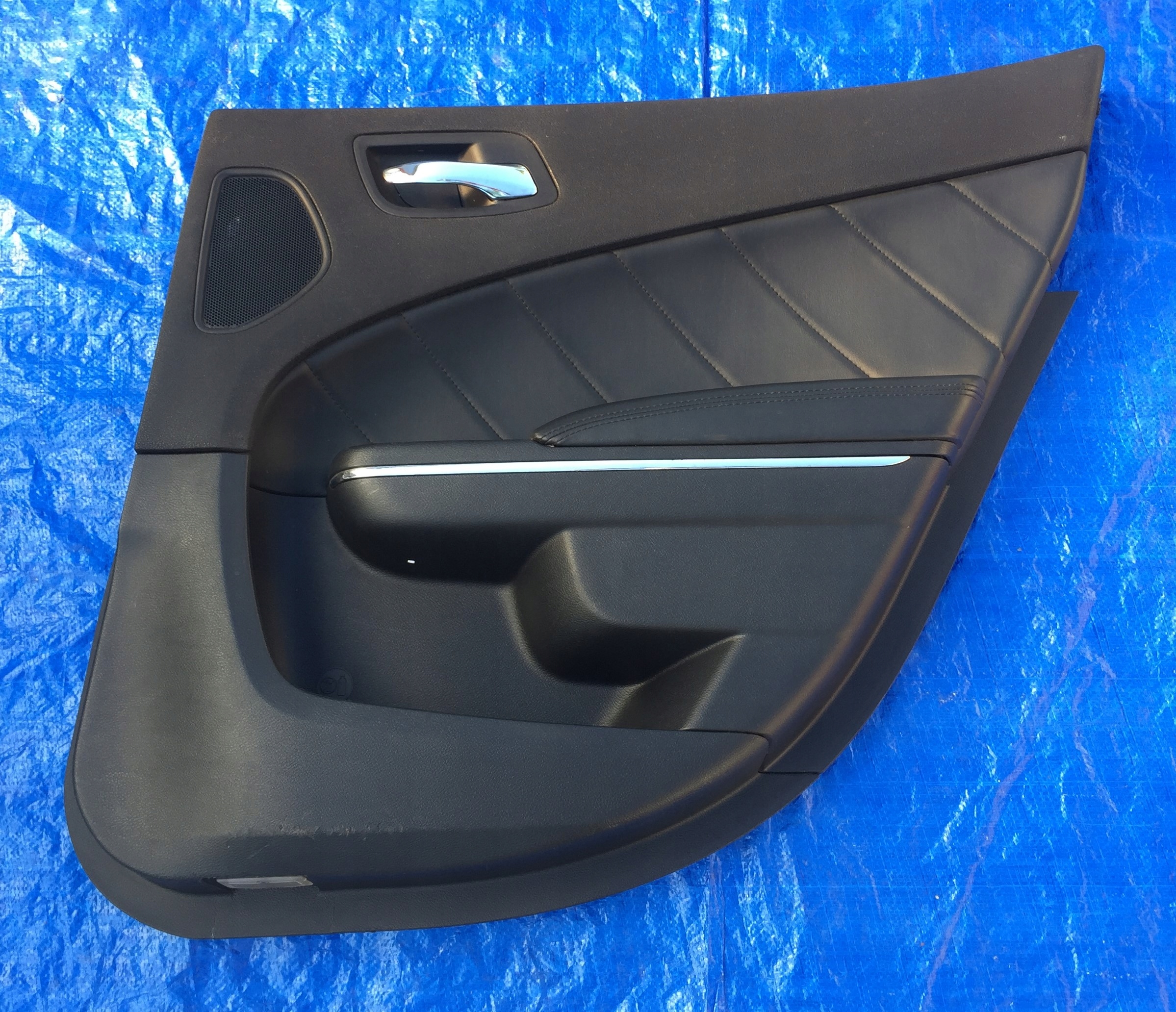 Dodge CHARGER 15 16 17 обивка карта дверная с Двери