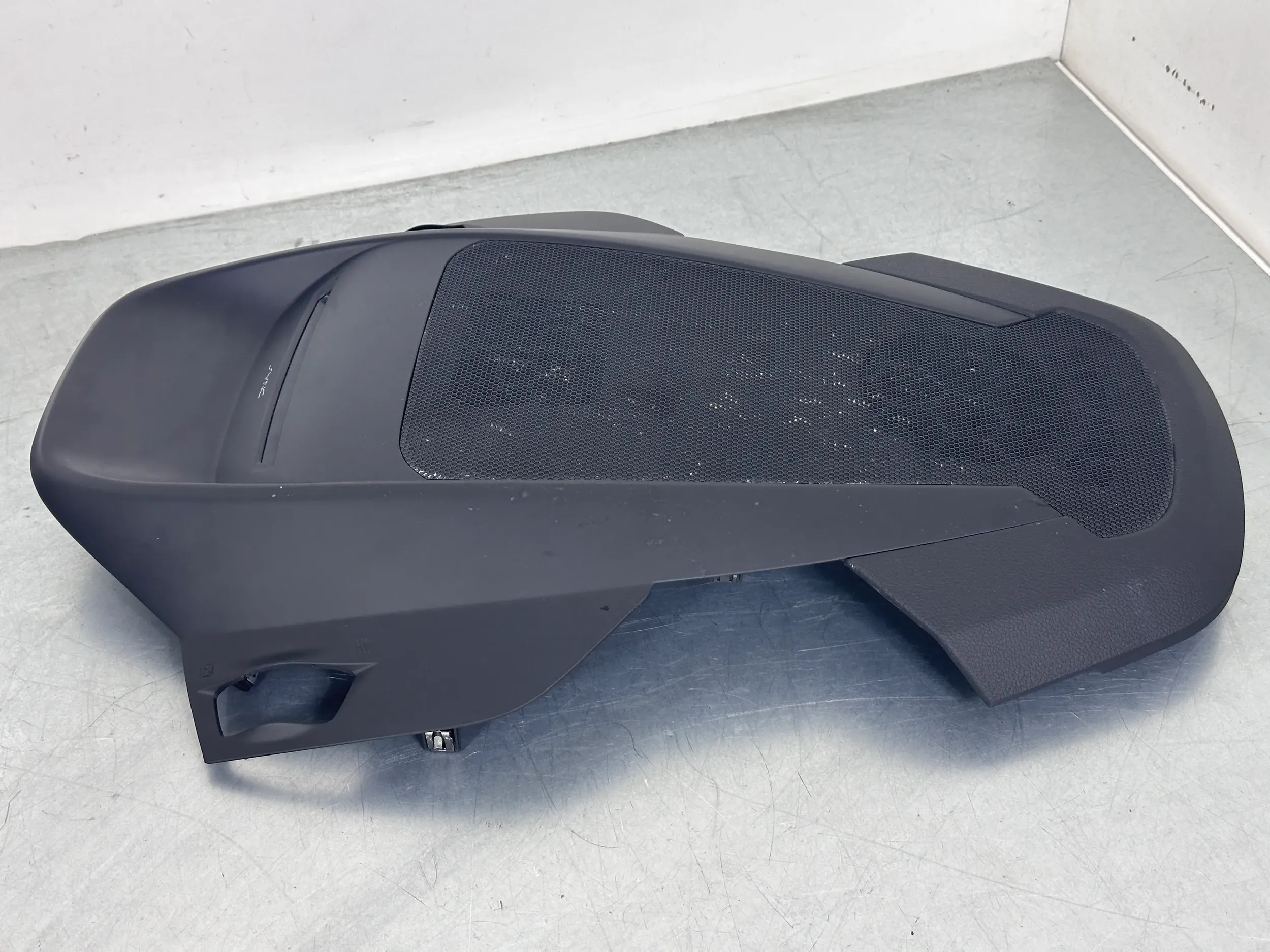 Ford C-MAX II 2016 Tunele środkowe