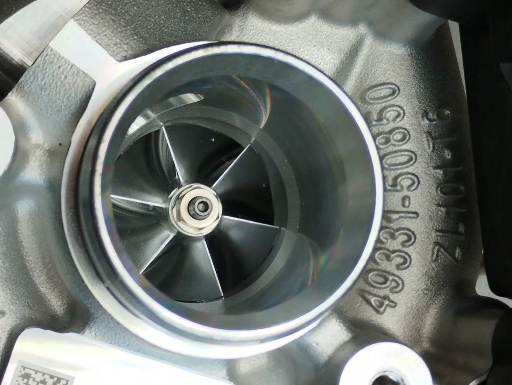 Cupra Formentor 1.4 turbo 04E145715M
