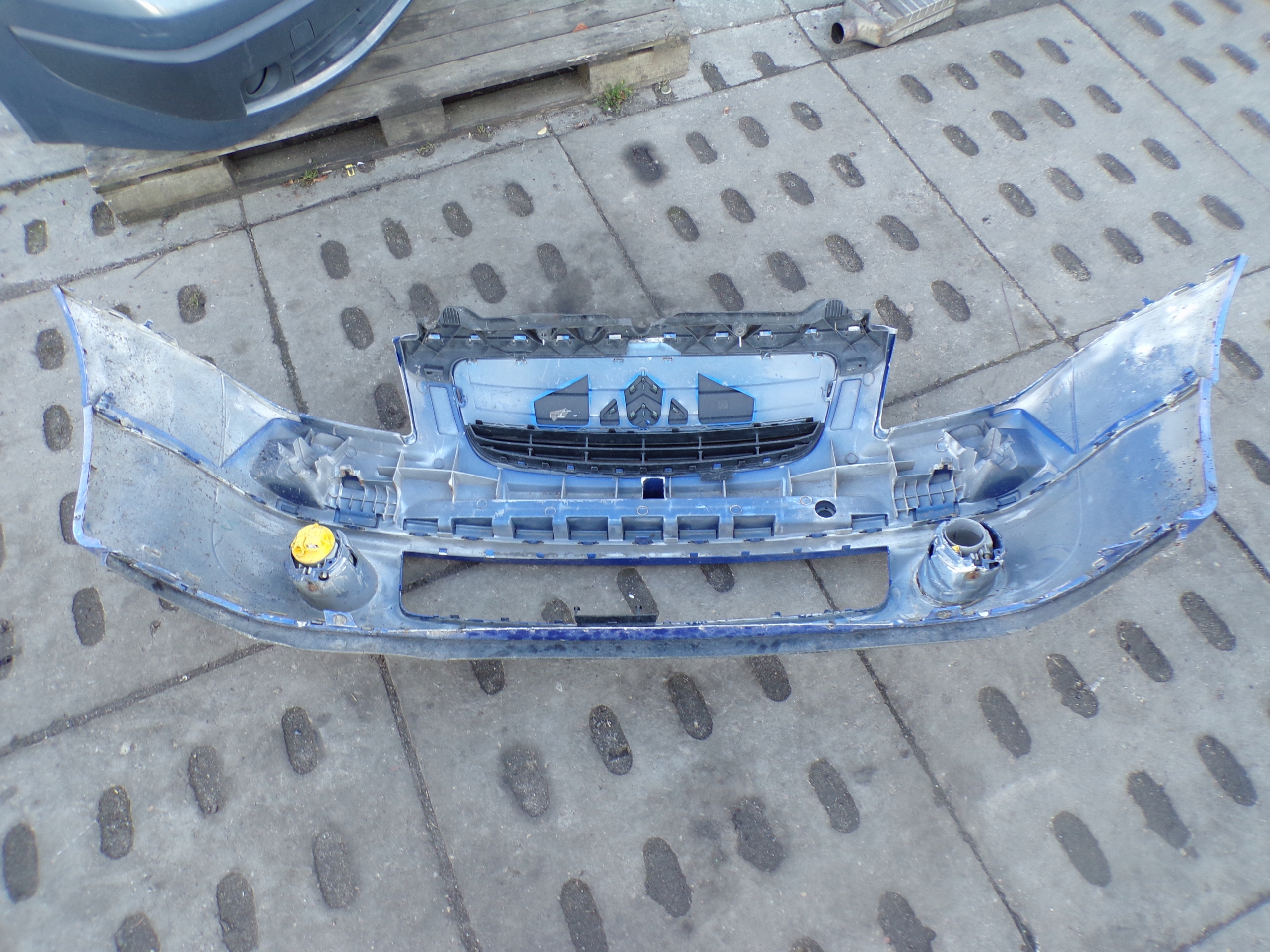 front bumper front CITROEN C2 VTS colour KMHC