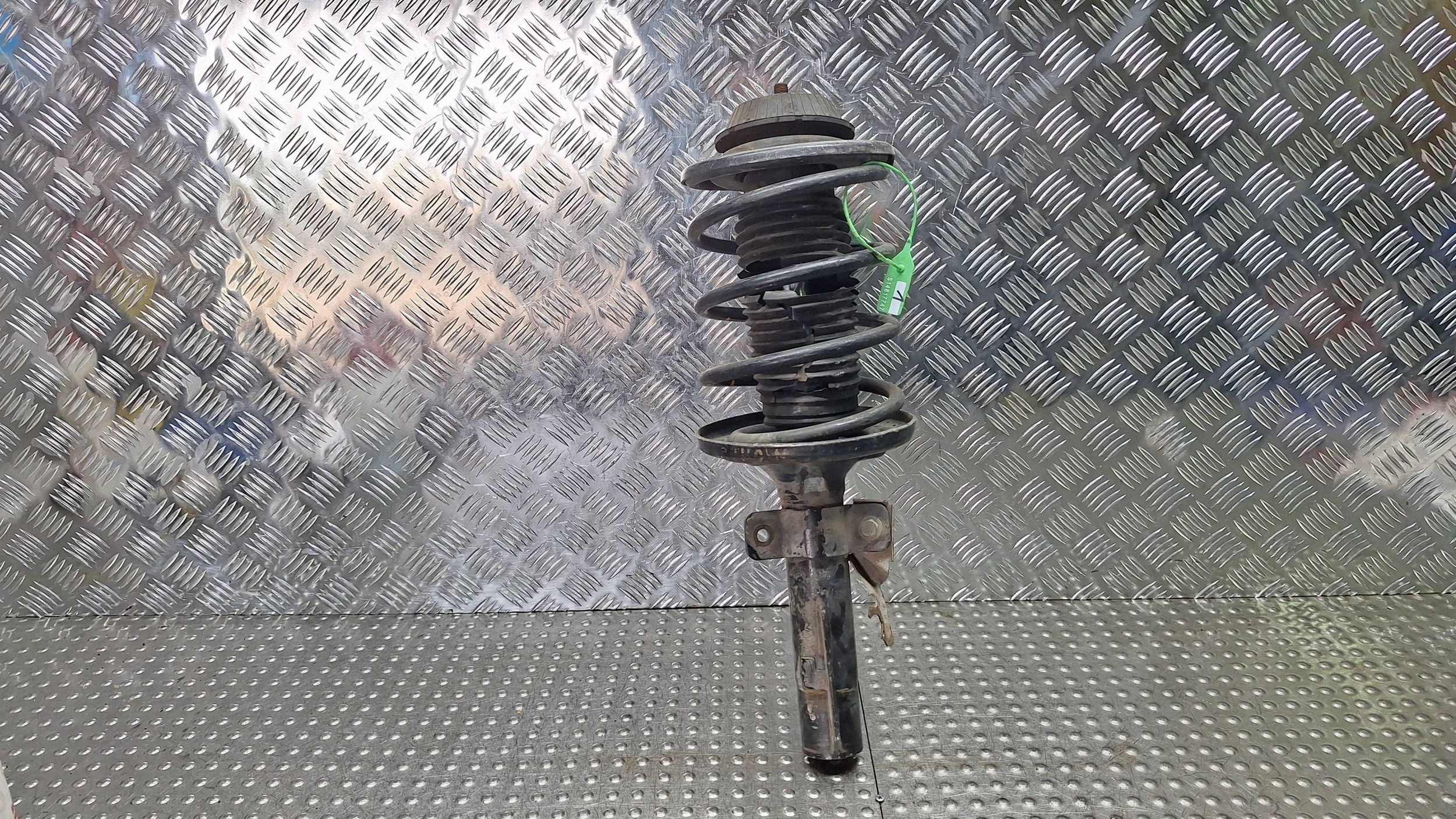 shock absorber left right front 93BB-18045-BJ FORD MONDEO MK1