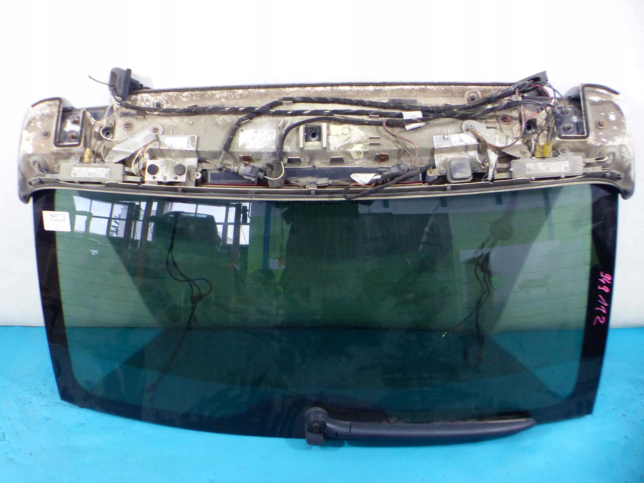 ЗАДНЕЕ СТЕКЛО ЗАДНЯЯ ДВЕРЬ PORSCHE CAYENNE И 02-06 03R