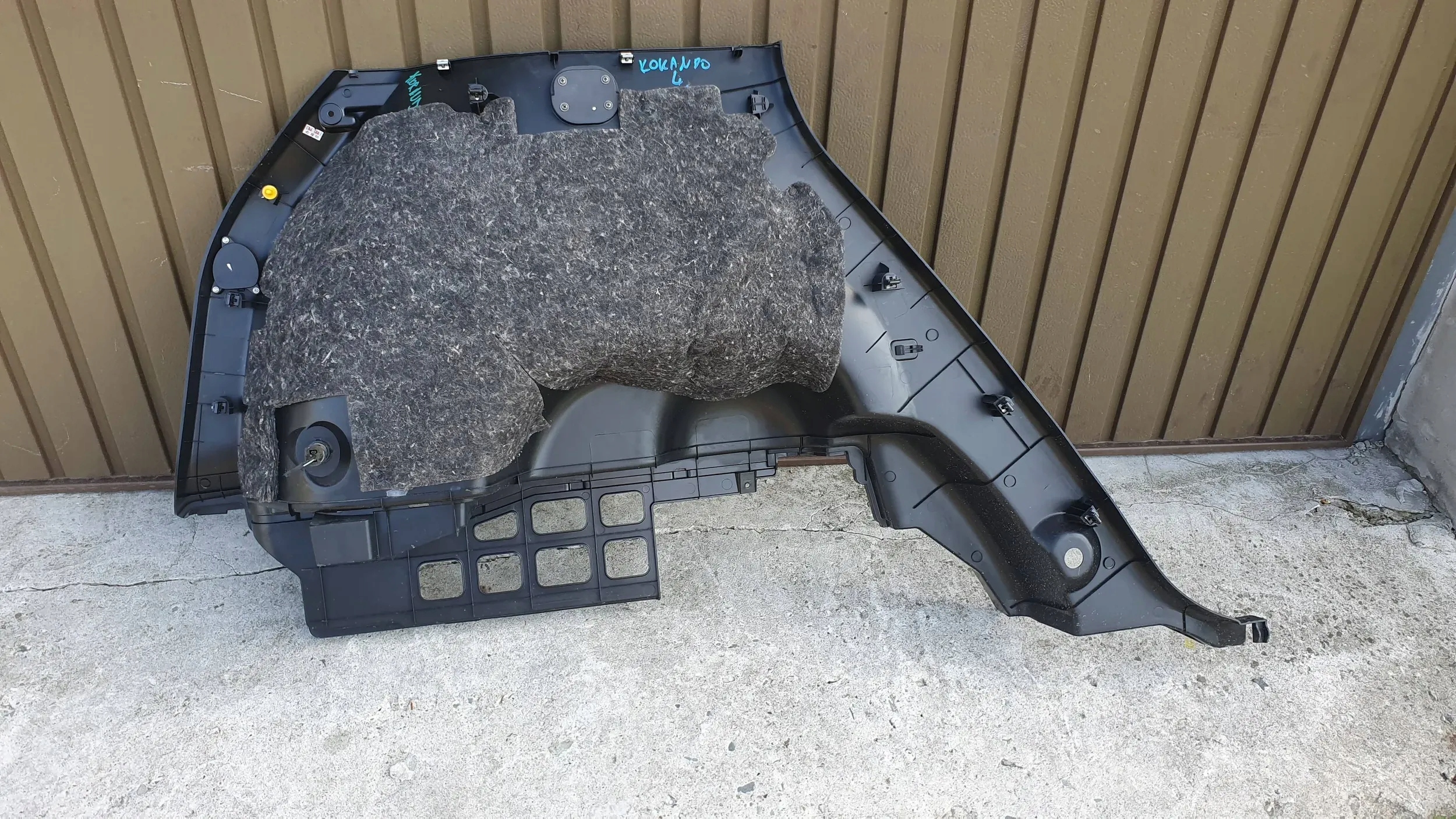 SsangYong Korando 3 III 10- side upholstery boot right