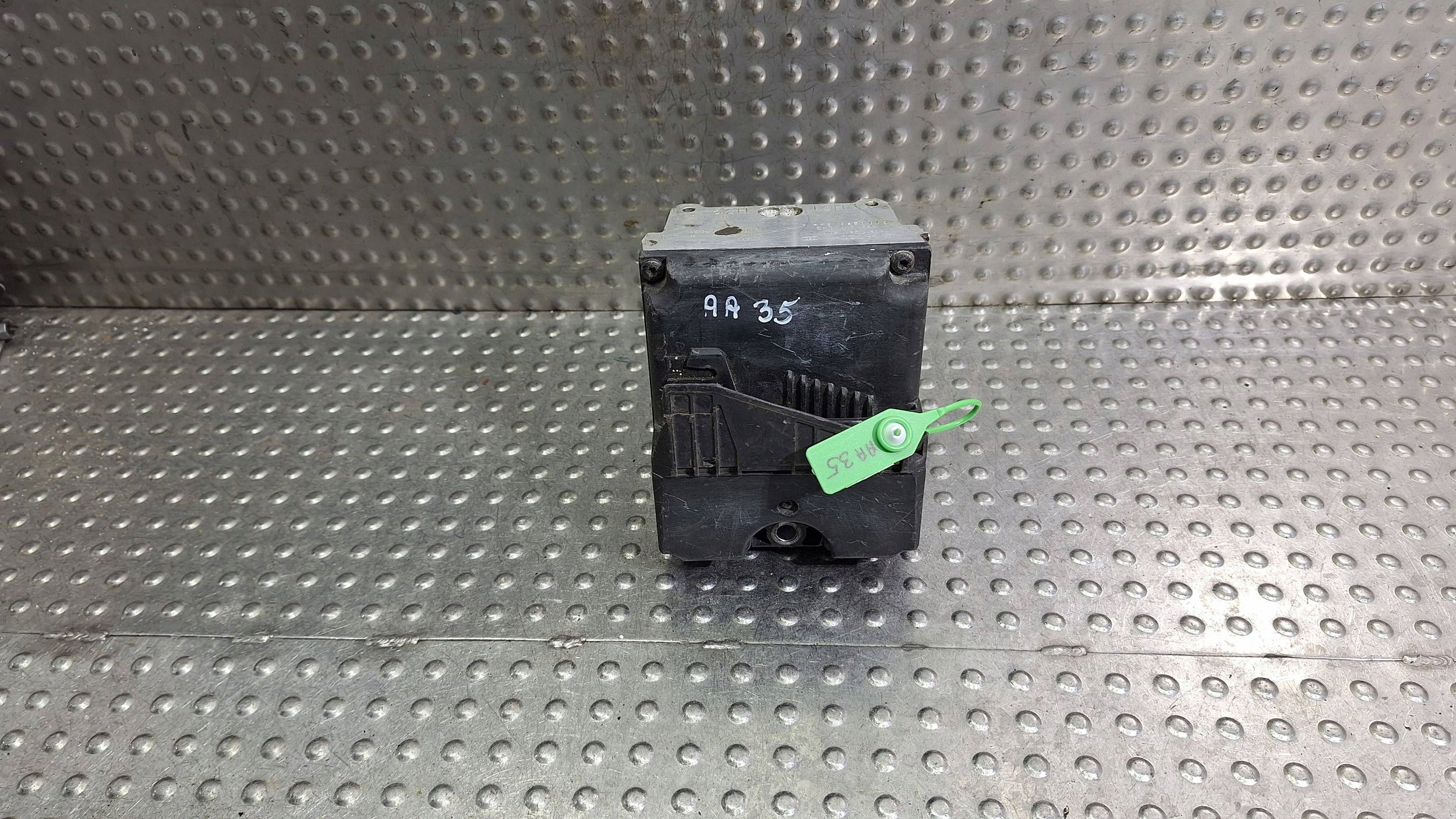 pump control unit ABS 0265218012 4A0614111H AUDI A6 C4 A8 D2