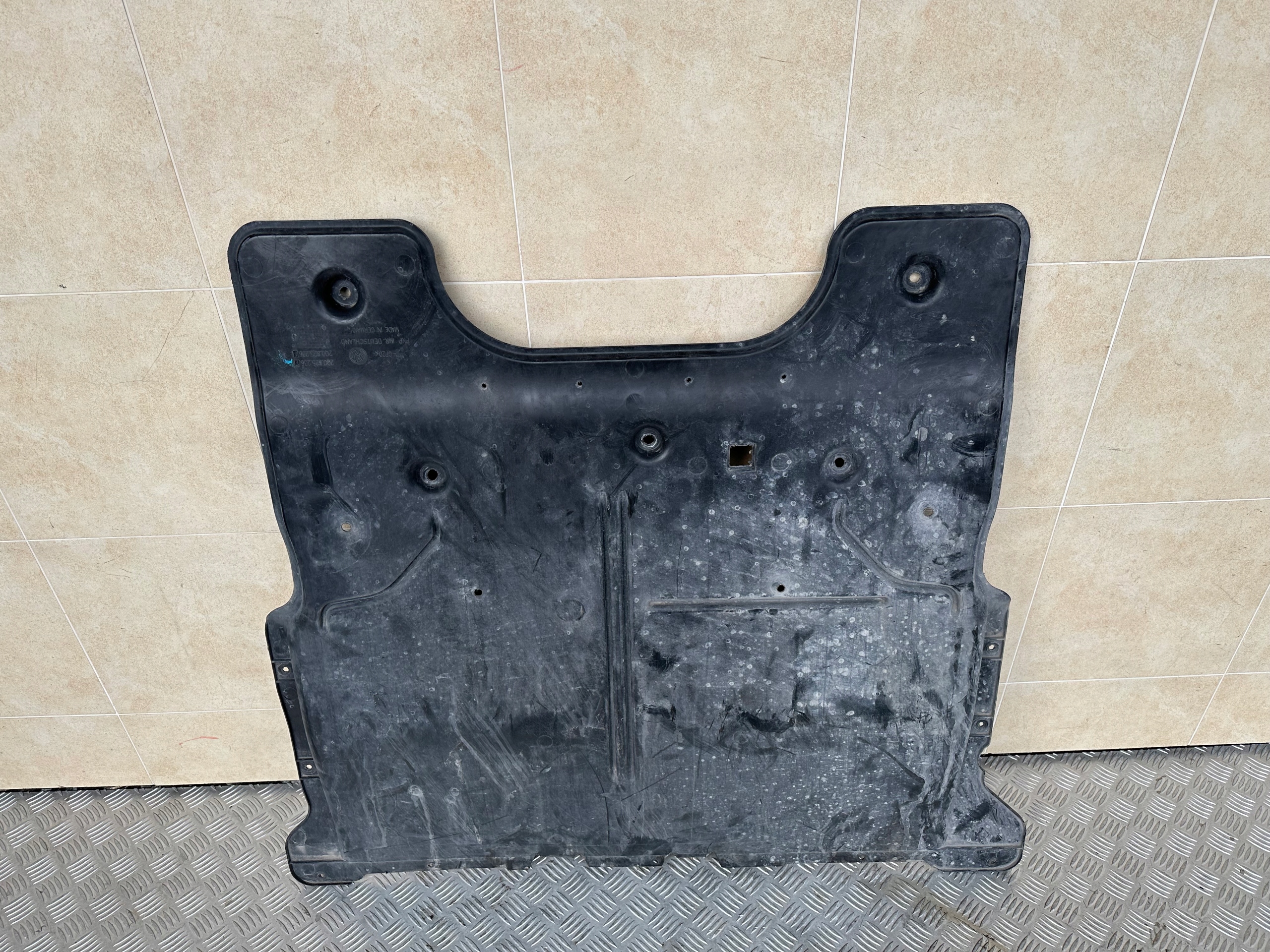 COVER COVER BELOW ENGINE AUDI A1 82A