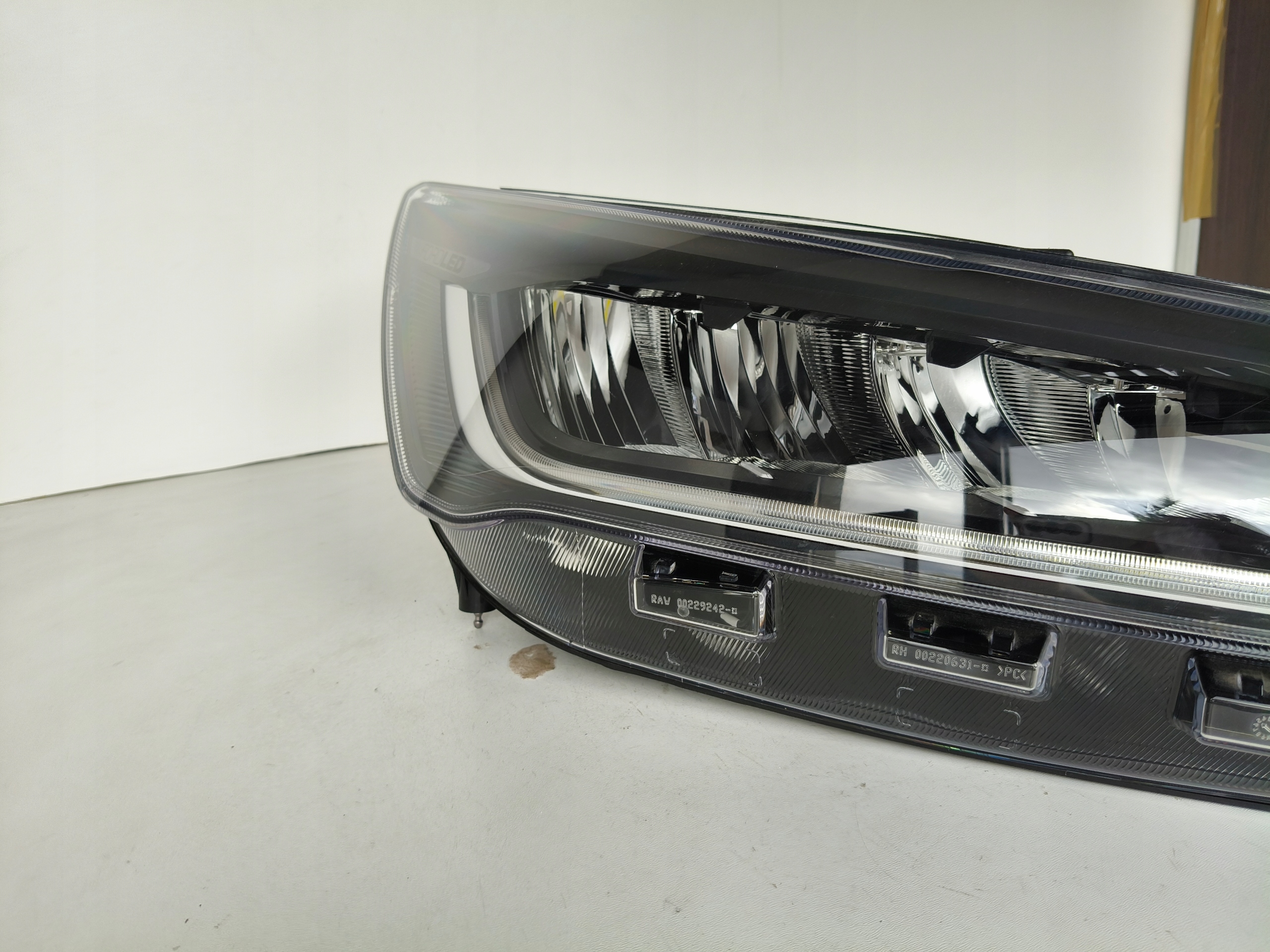 light right REFLEKTOR FORD FOCUS MK4 22- LIFT FULL LED