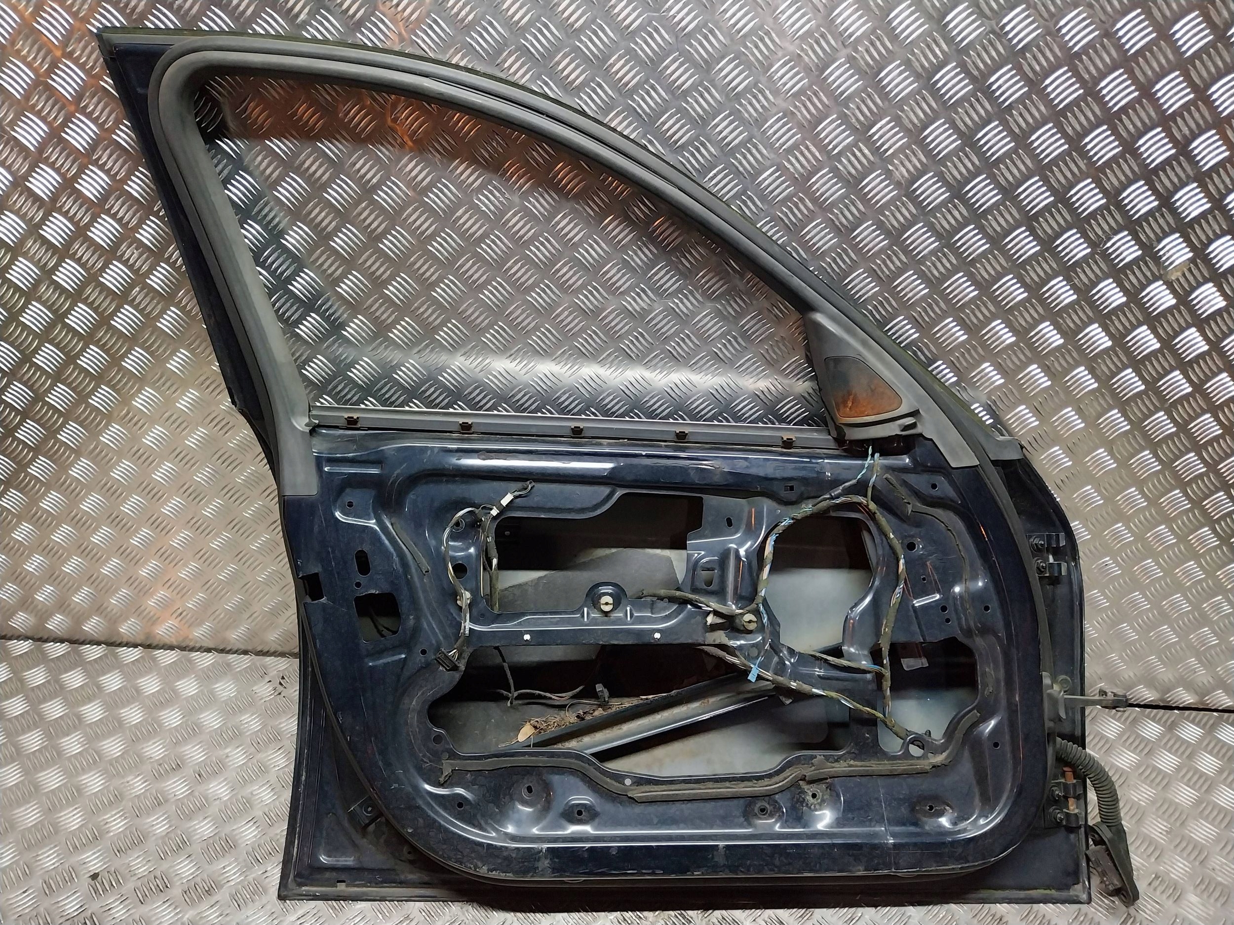 door front left BMW 3 E90 E91 04- does not have mouldings CHROMOWEJ WIDOCZNEJ for ZDJ