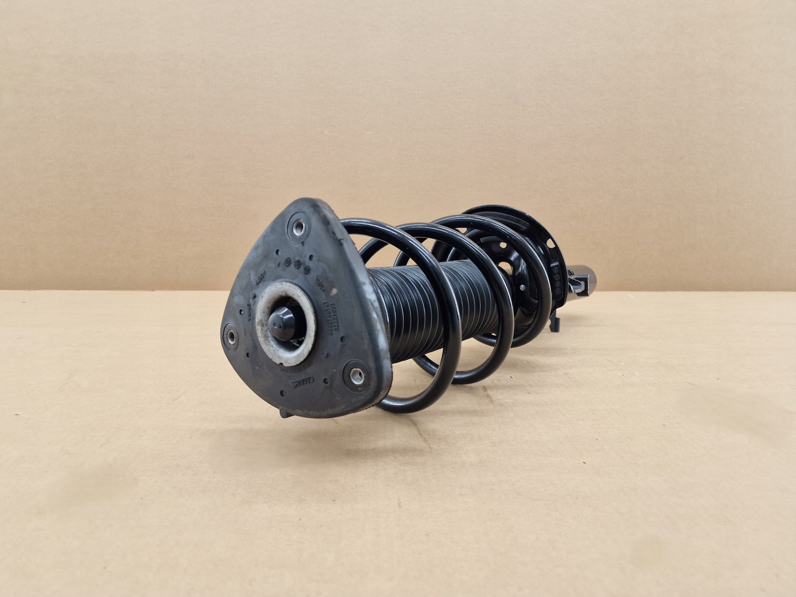 shock absorber front right VOLVO XC40 C40 EX40 EC40 2019-2024
