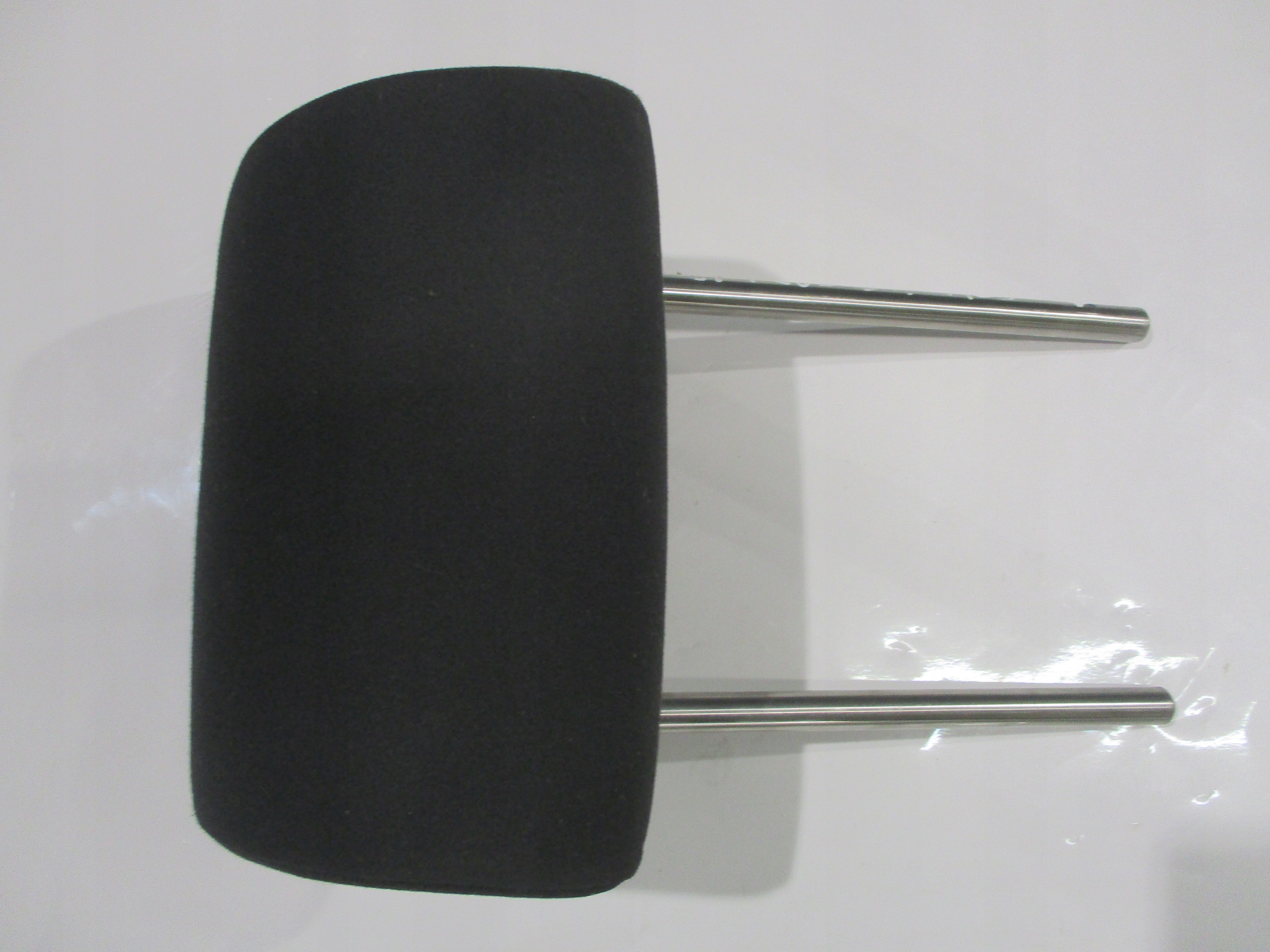 ZAGŁÓWEK TYŁ TYLNY KANAPY ŚRODKOWY MATERIAŁ WELUR VW GOLF VI 6 PLUS